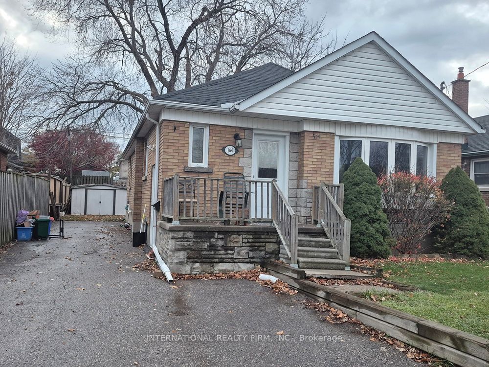 164 Central Park Boulevard S, Oshawa, ON L1H 5W7