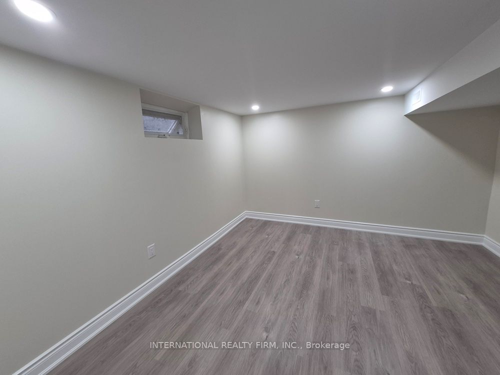 164 Central Park Boulevard S, Oshawa, ON L1H 5W7 photo 3