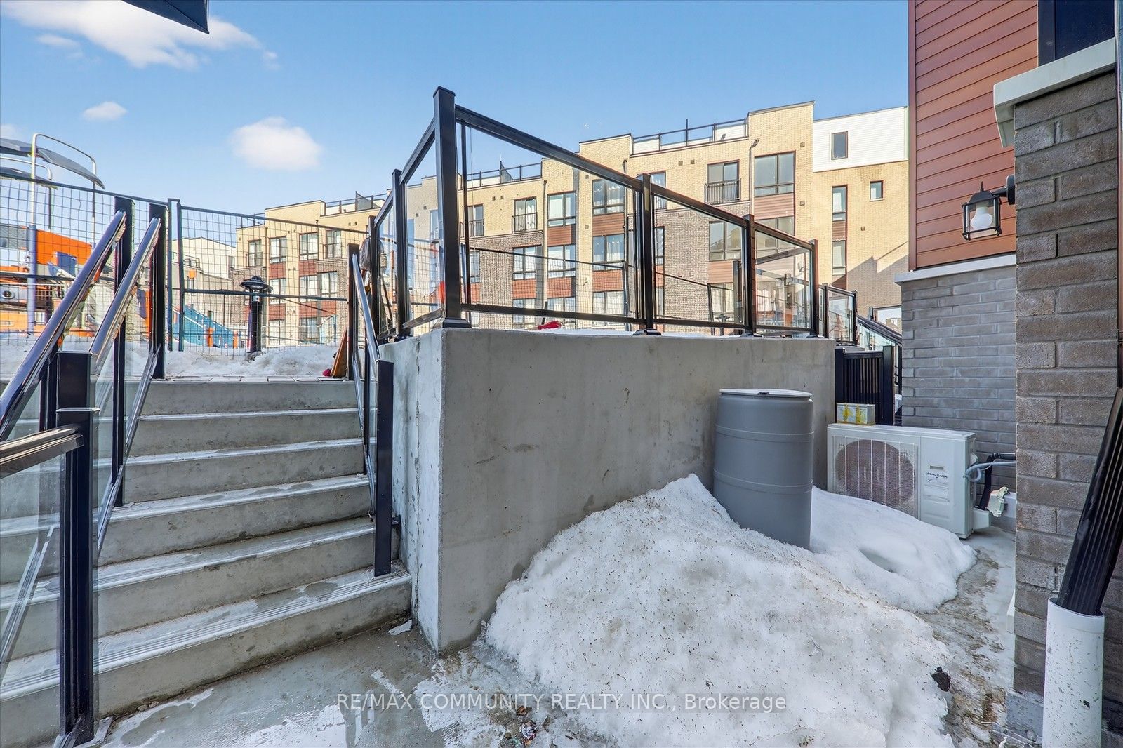 145 Tapscott Road 21, Toronto, ON M1B 0E8 photo 4
