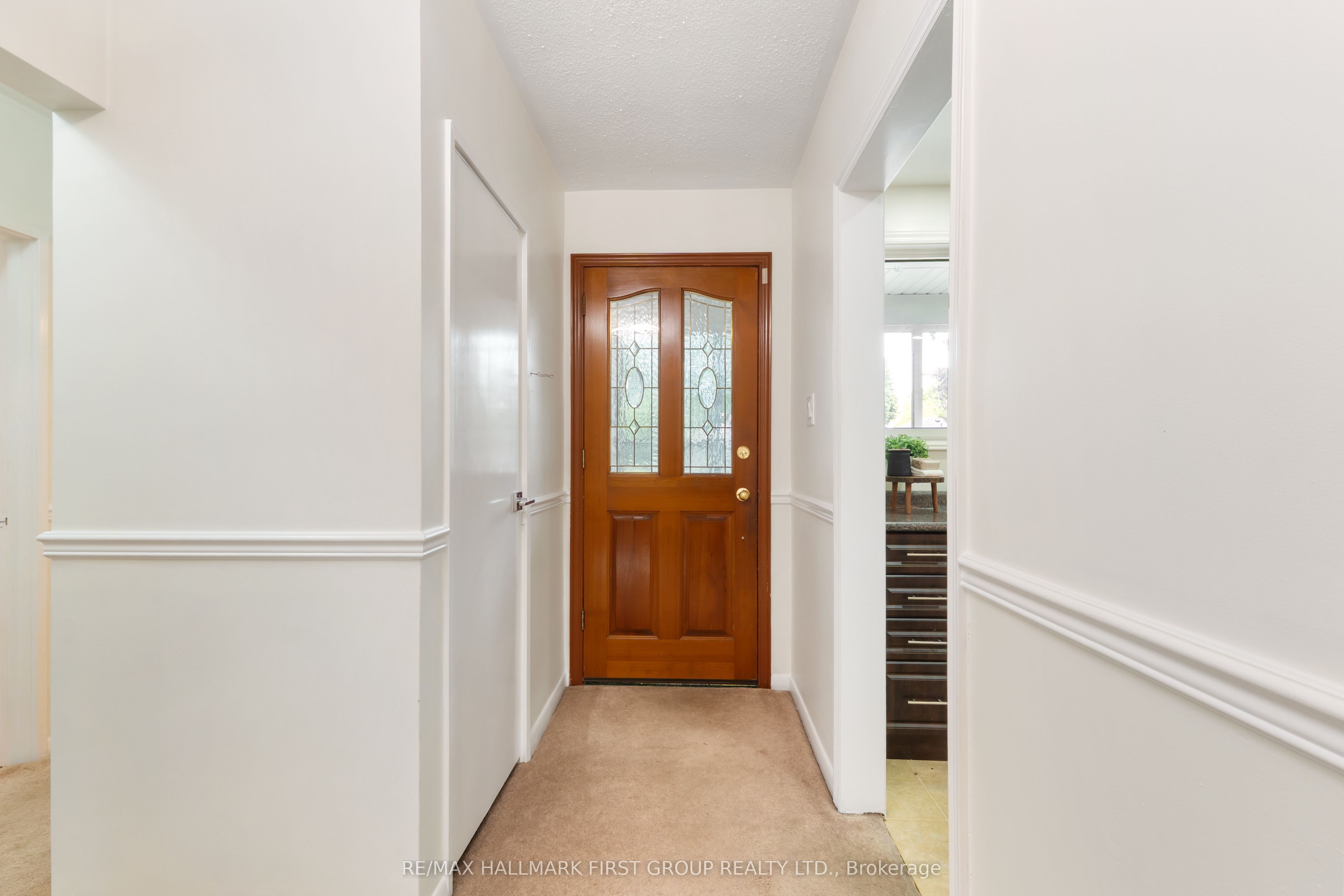 945 Donovan Crescent, Whitby, ON L1N 3G4 photo 4