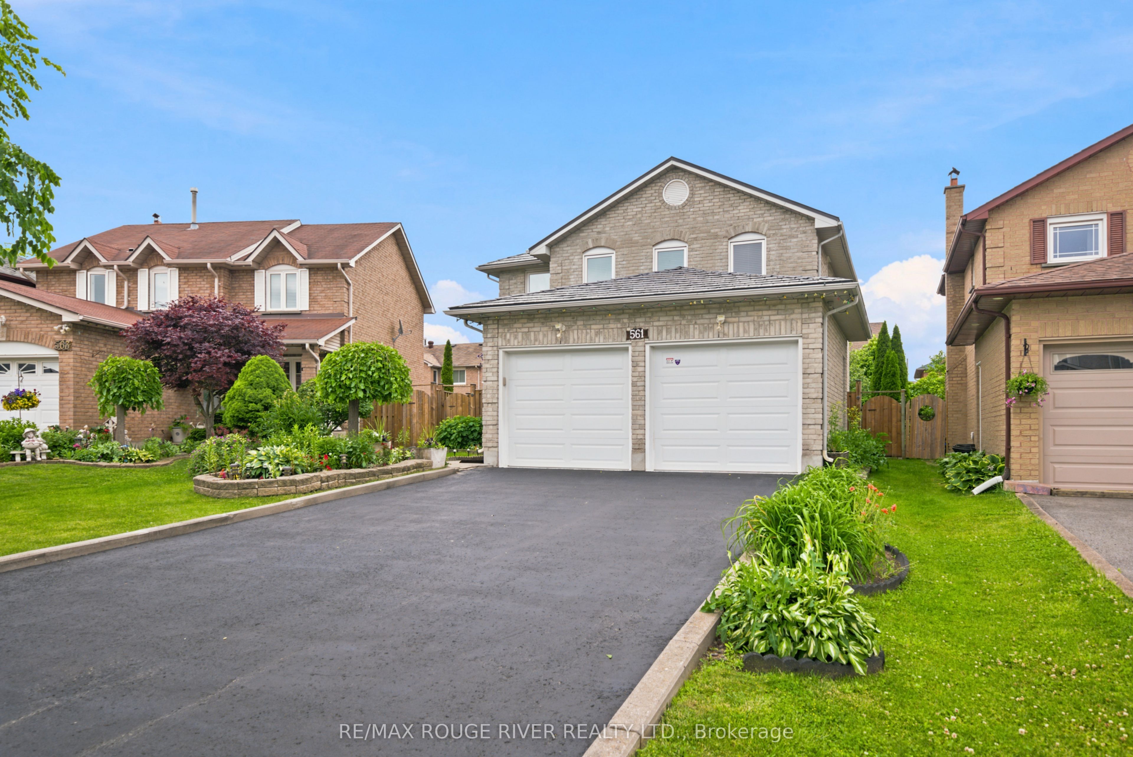 561 Cattail Court, Pickering, ON L1V 6A2 photo 5