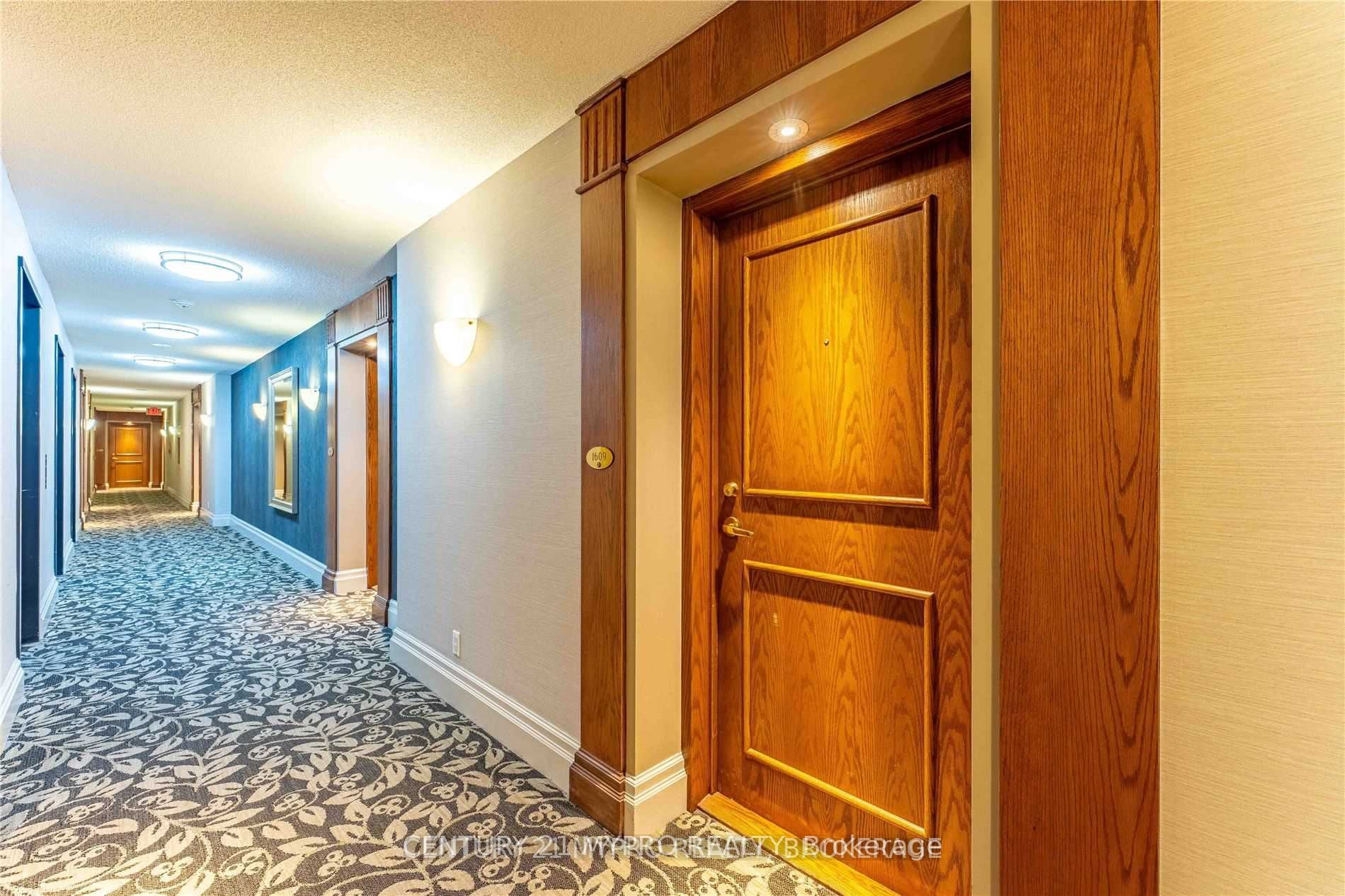 1 Lee Centre Drive 1609, Toronto, ON M1H 3J2 photo 5
