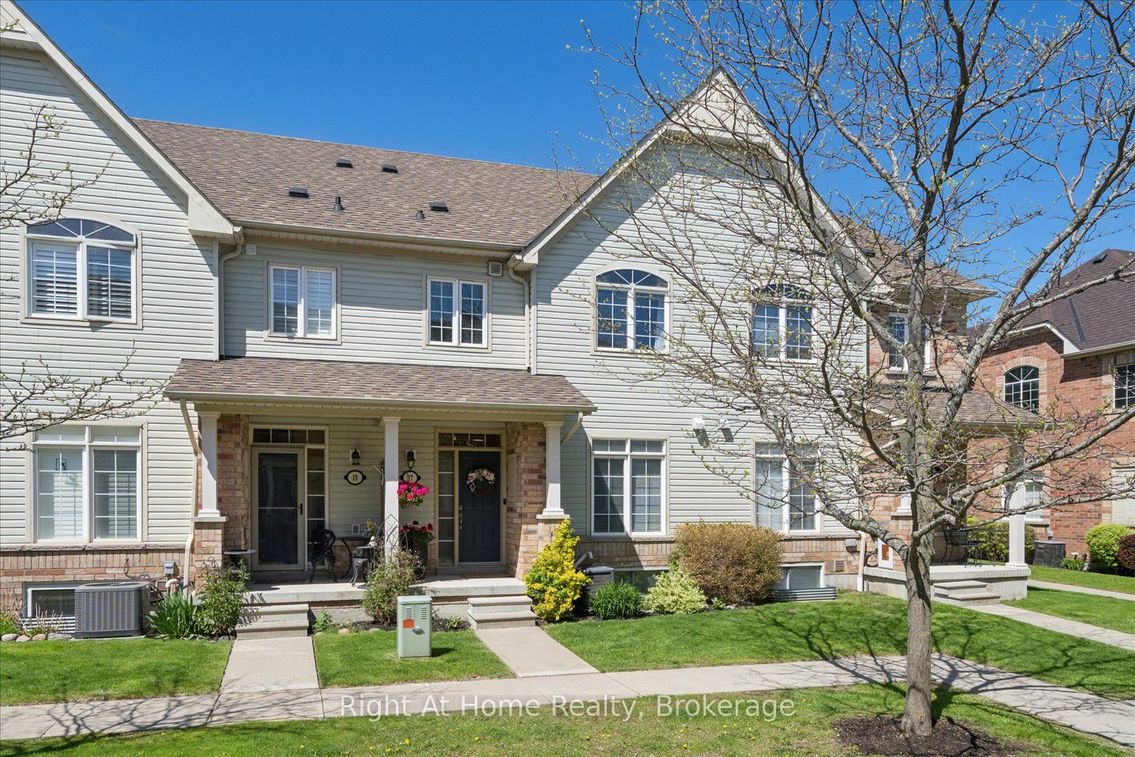 17 Wicker Park Way, Whitby, ON L1R 0C8 photo 5