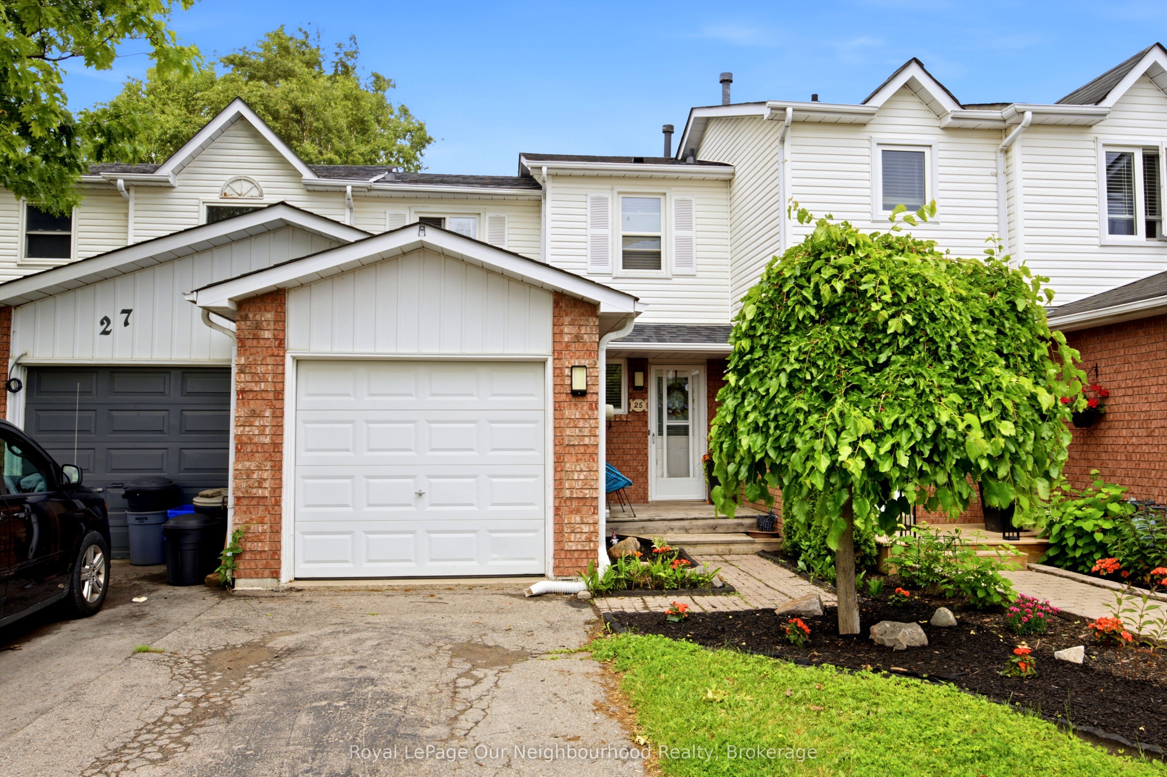 25 Hanning Court, Clarington, ON L1C 4R3