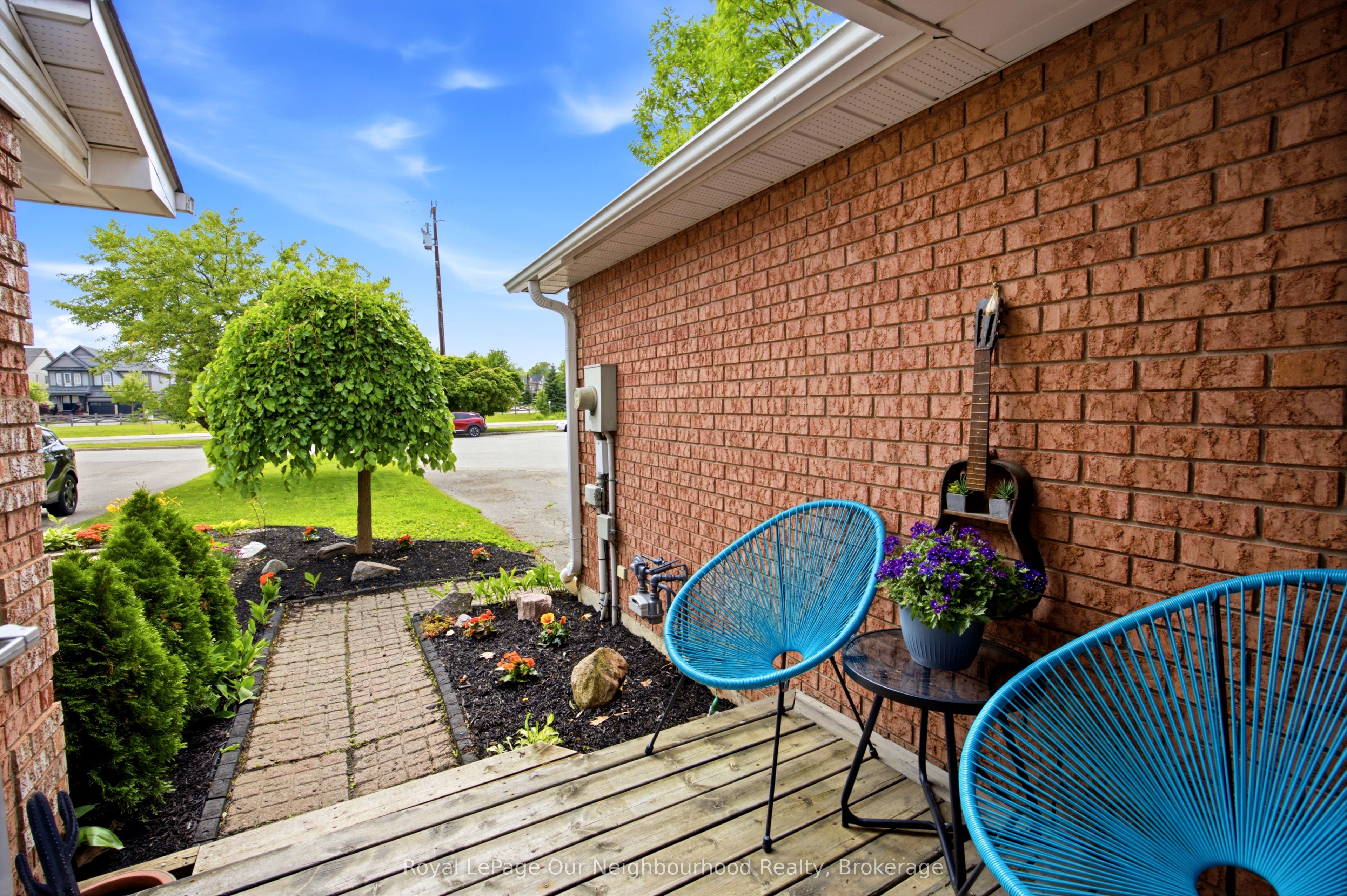 25 Hanning Court, Clarington, ON L1C 4R3 photo 3