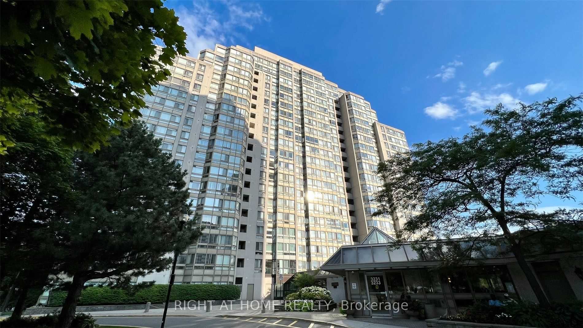 3233 Eglinton Avenue E 1406, Toronto, ON M1J 3N6 photo 2