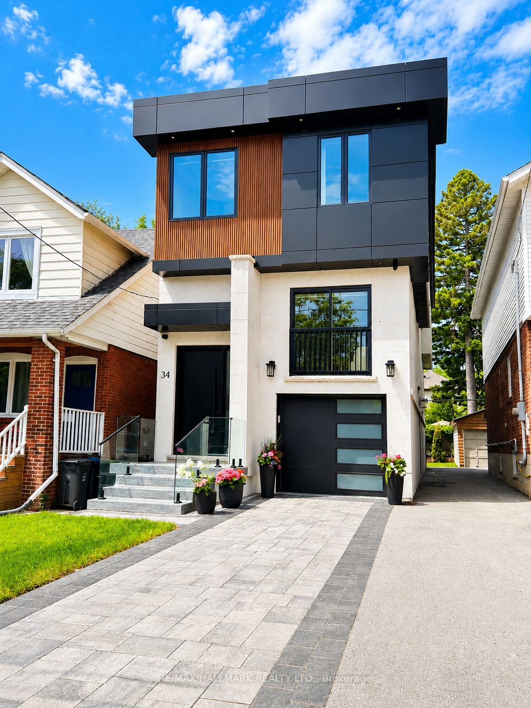 34 Roosevelt Road, Toronto, ON M4J 4T6 photo 3