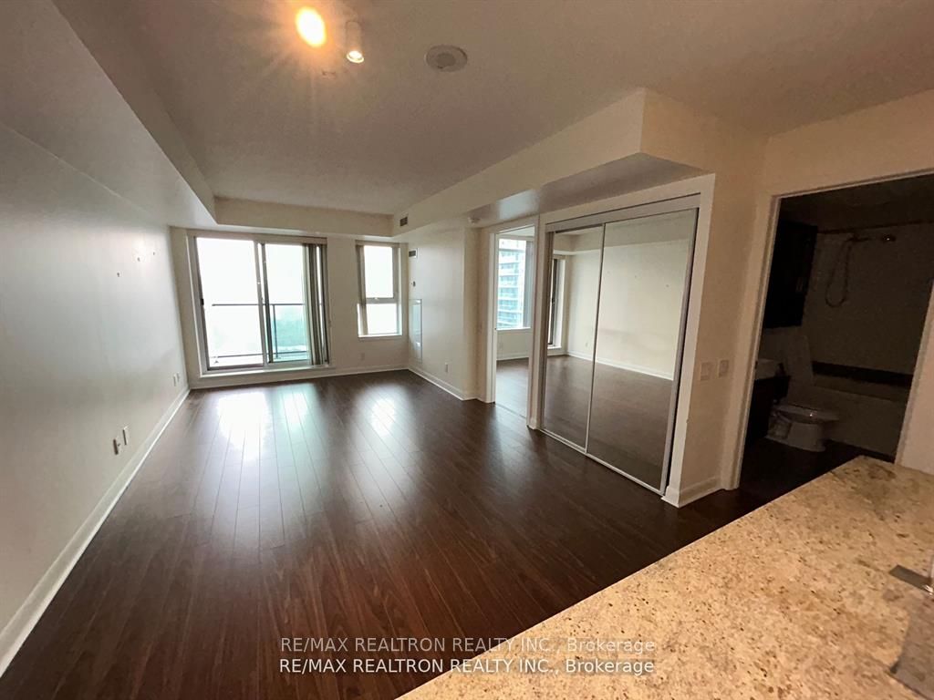 190 Borough Drive 2809, Toronto, ON M1P 0B6 photo 4