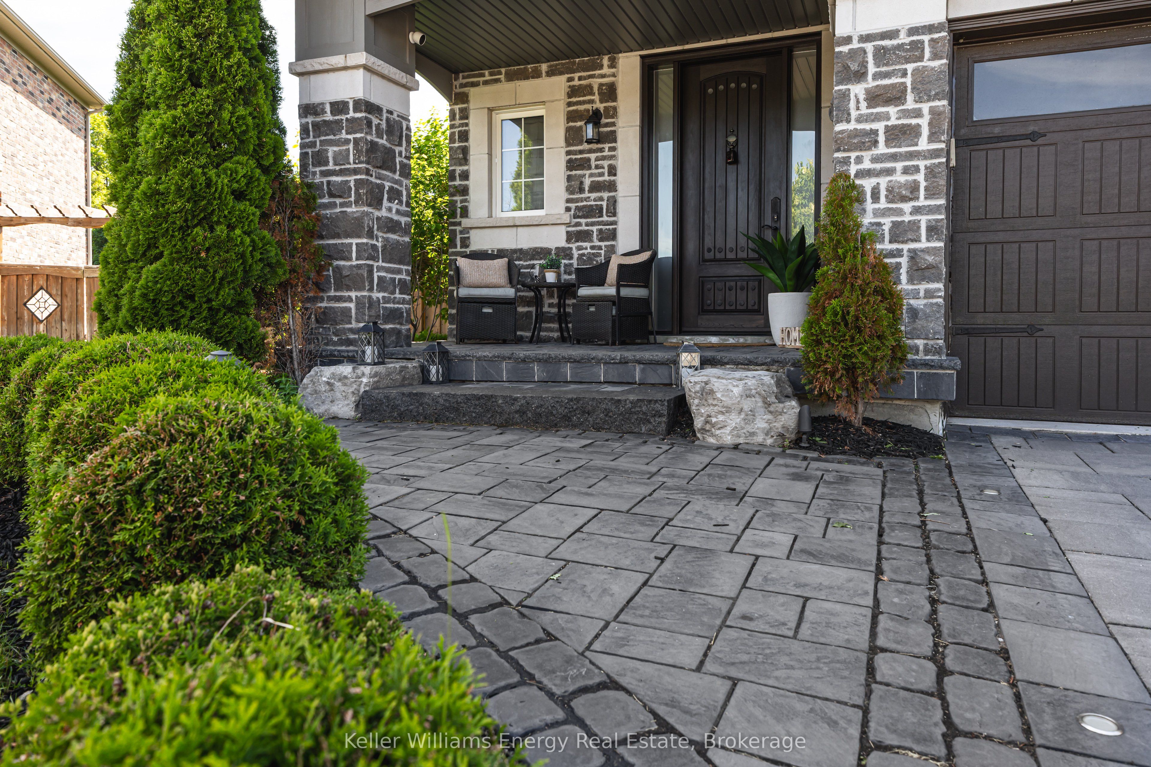 50 Rumbellow Crescent, Ajax, ON L1Z 0P8 photo 3