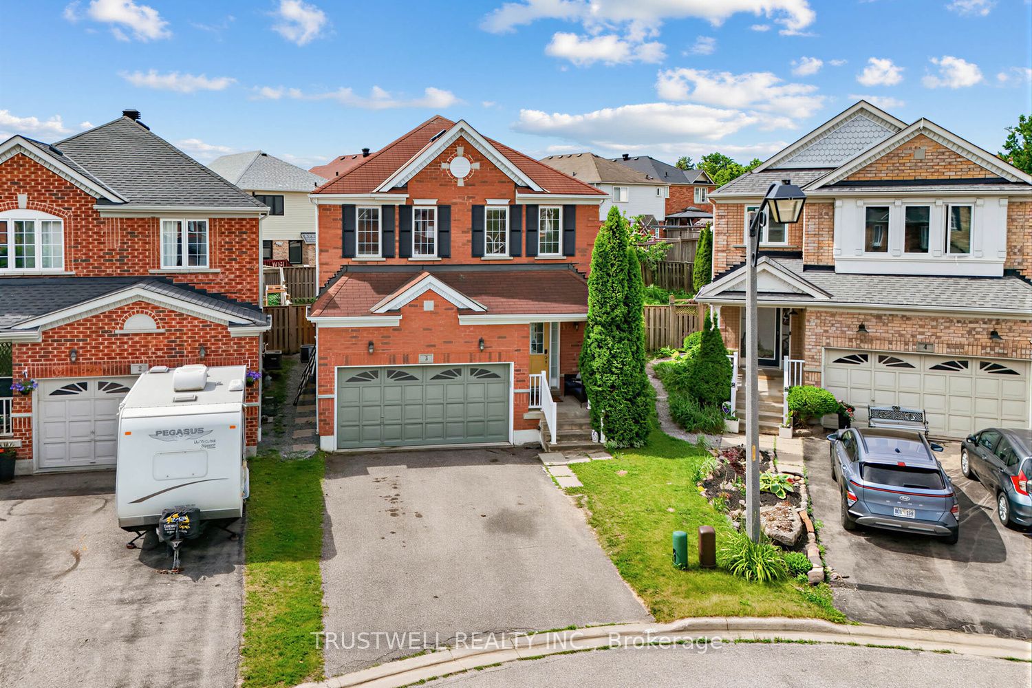 3 Waldron Court, Ajax, ON L1T 4X2 photo 4