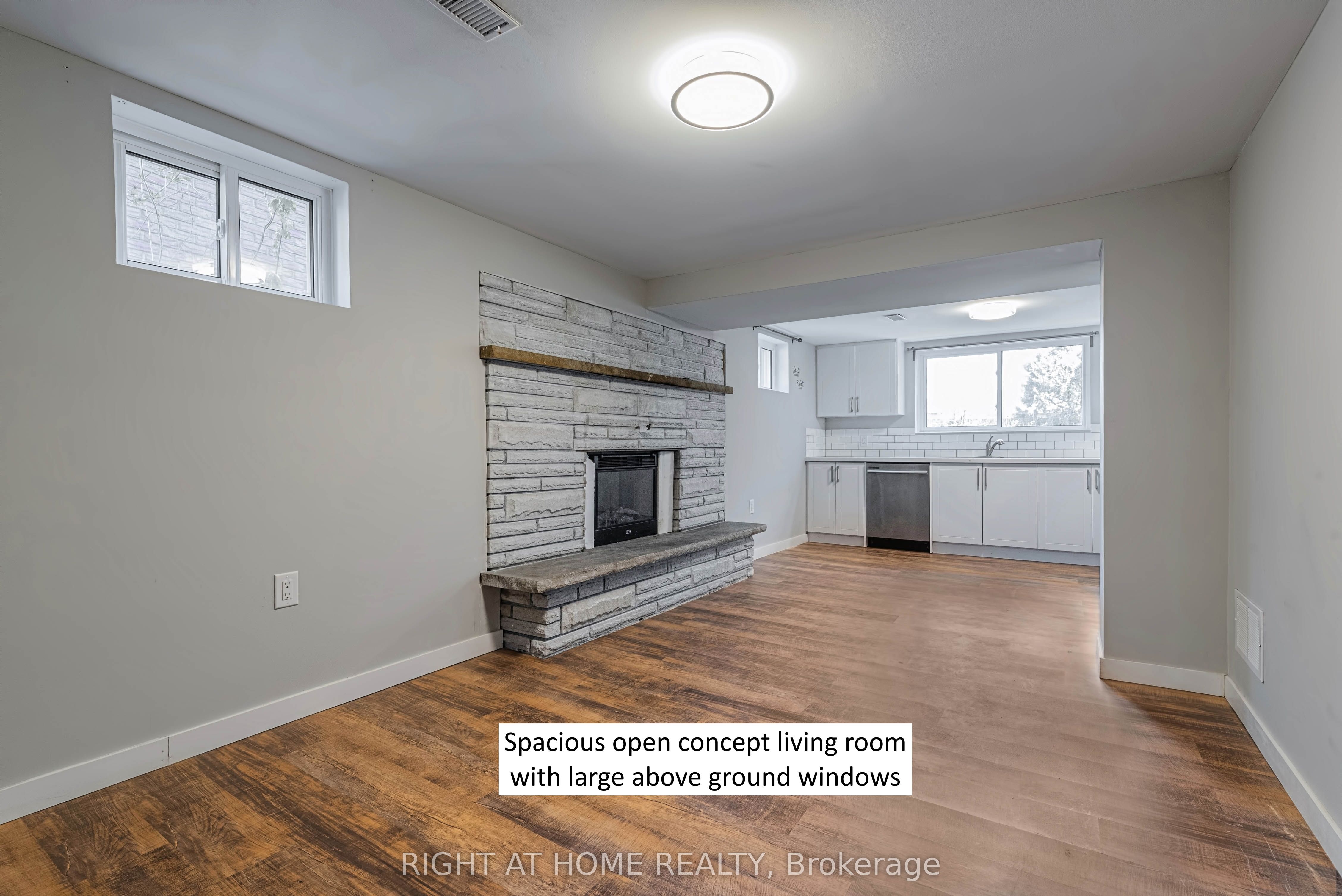 297 Geneva Avenue Lower, Oshawa, ON L1J 1L9 photo 5