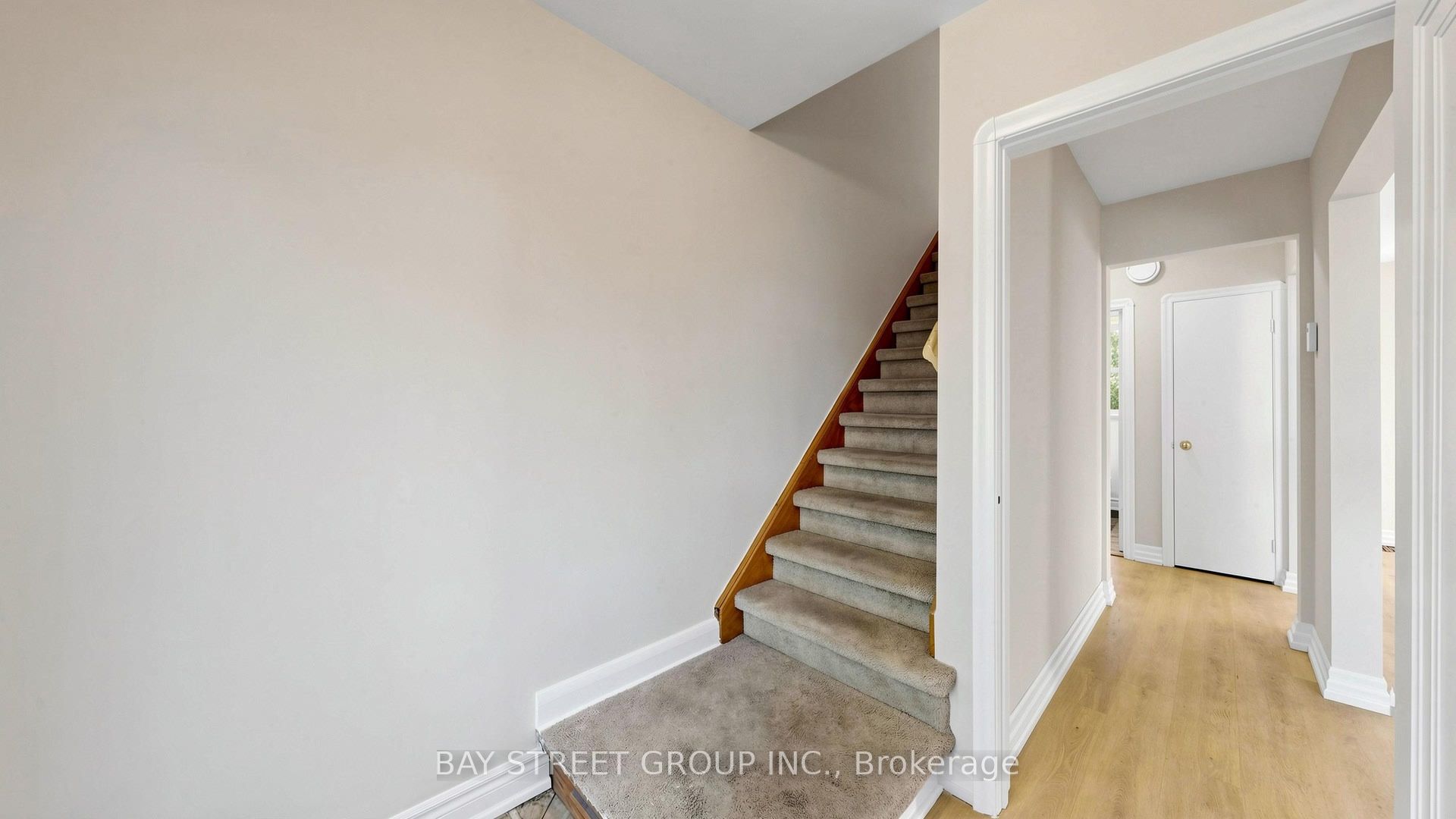 26 Innismore Crescent, Toronto, ON M1R 1C7 photo 5