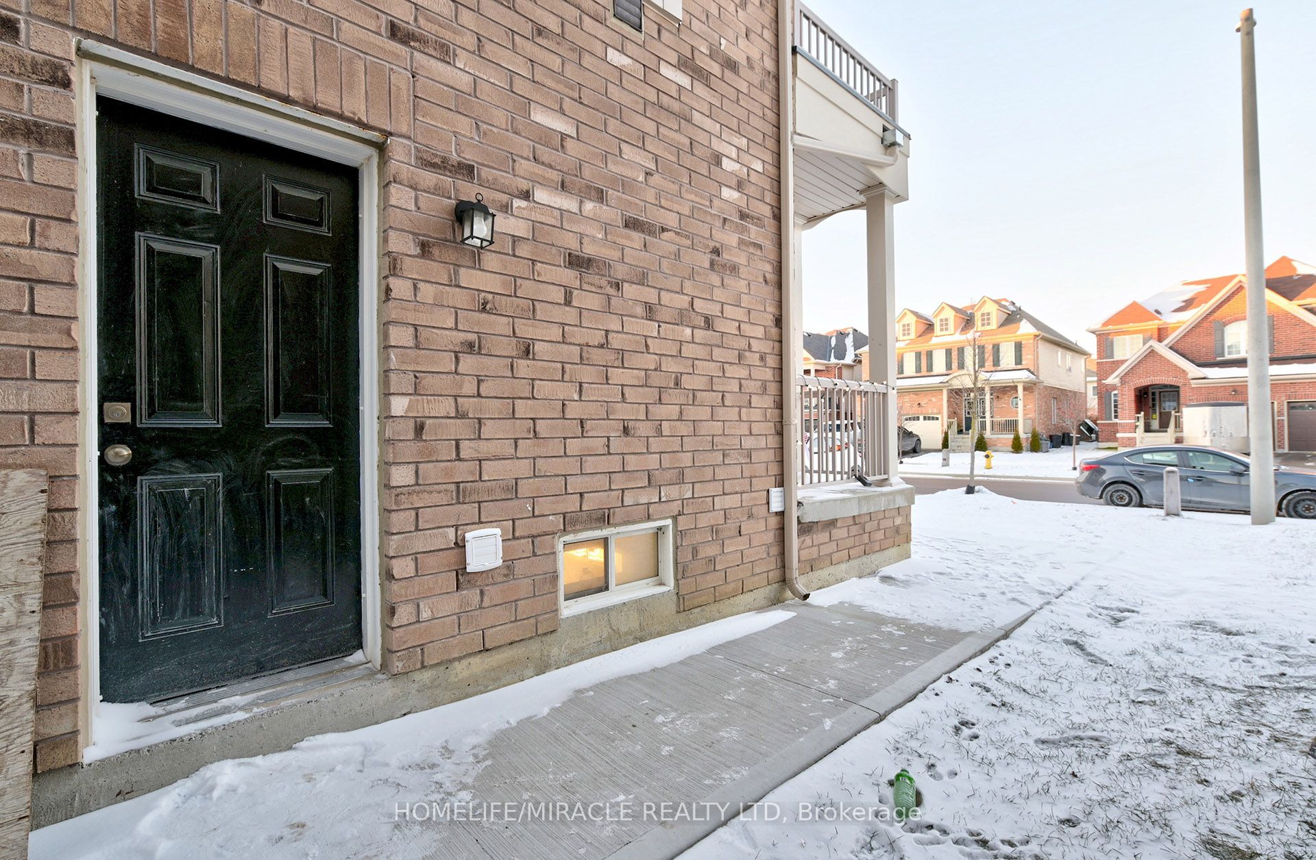 95 William Fair Drive BSMT, Clarington, ON L1C 0T2 photo 2
