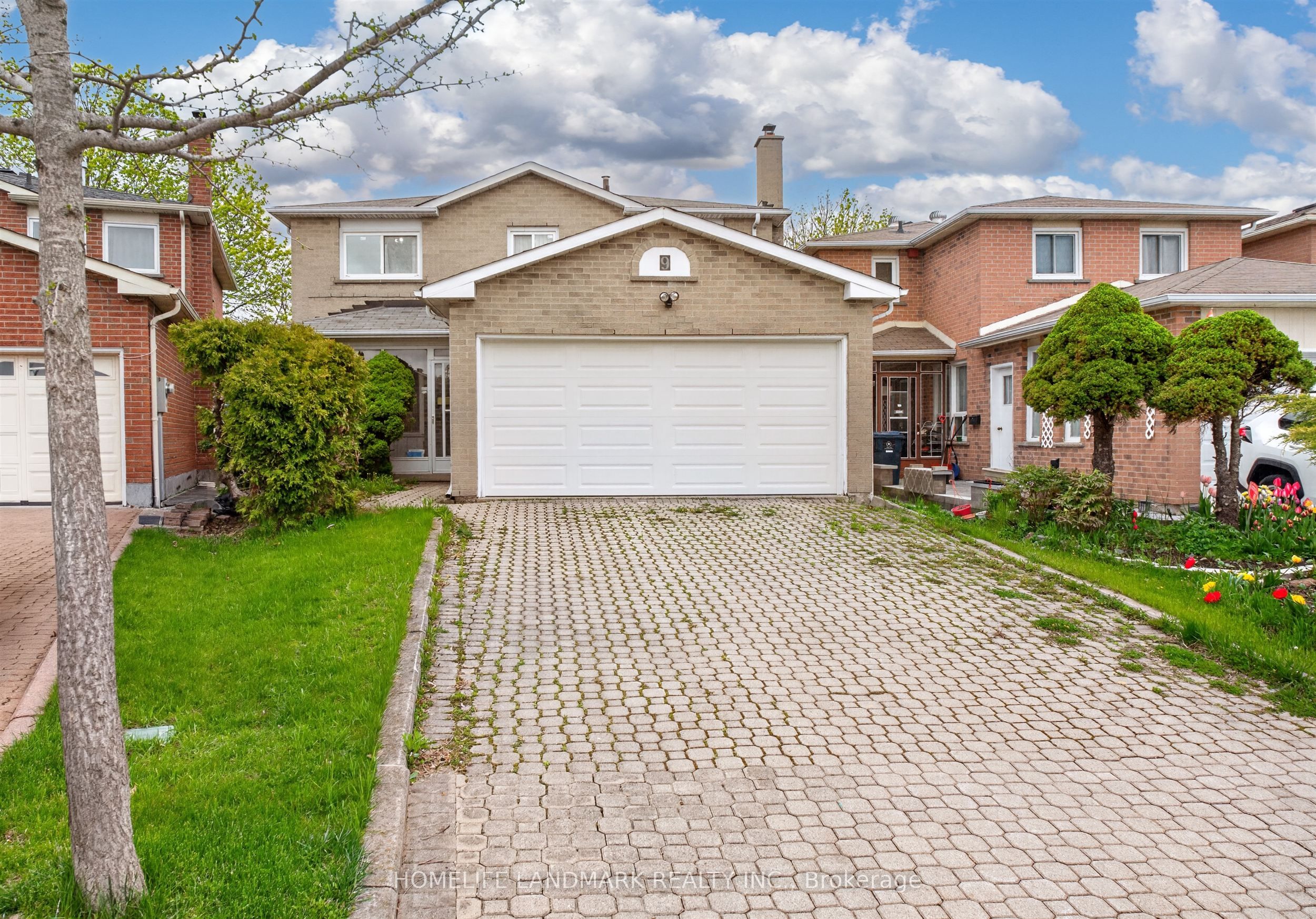 9 Montague Place, Toronto, ON M1W 3V5 photo 3