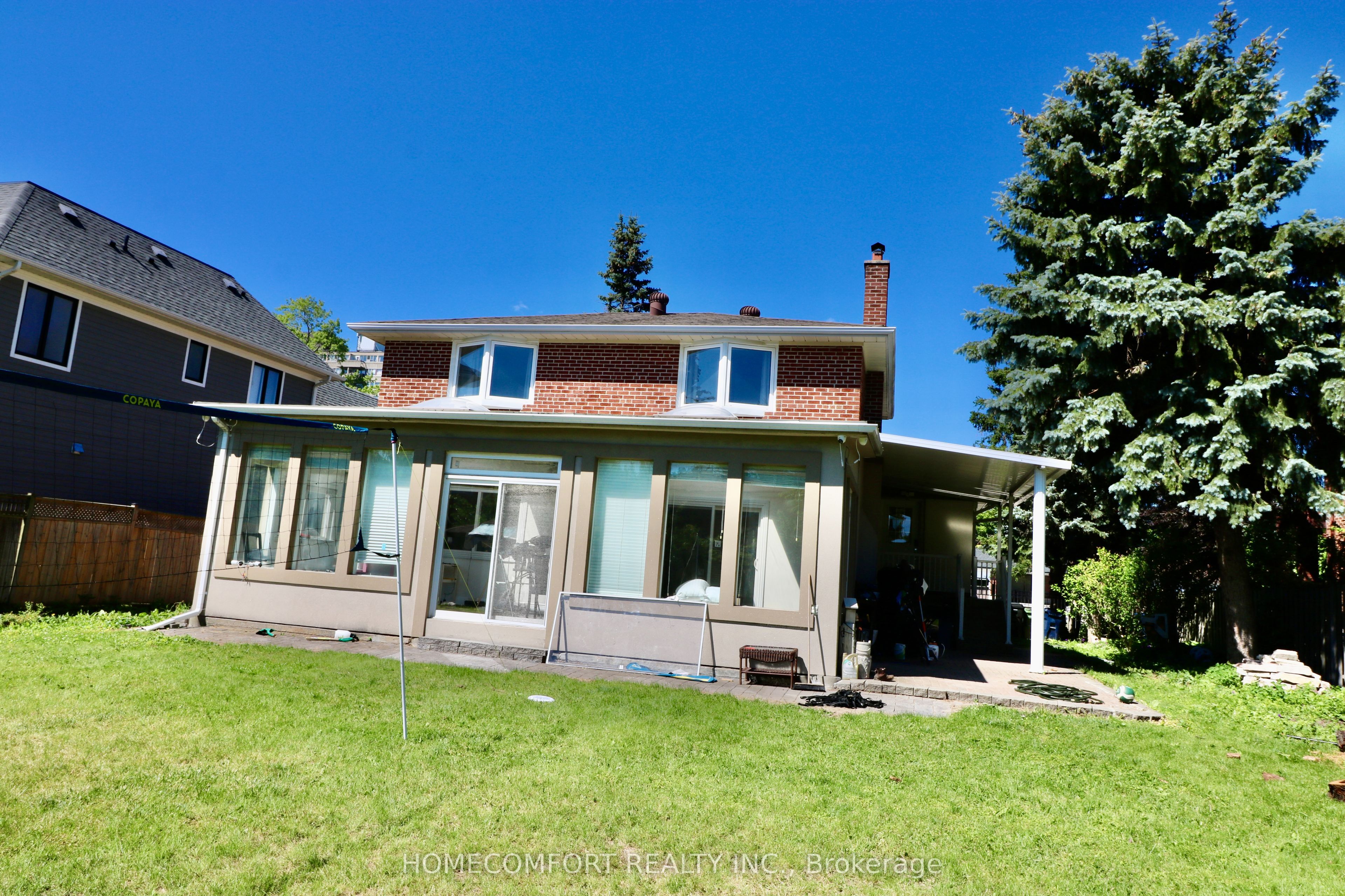 69 Fairglen Avenue Semi Basement, Toronto, ON M1T 1G8