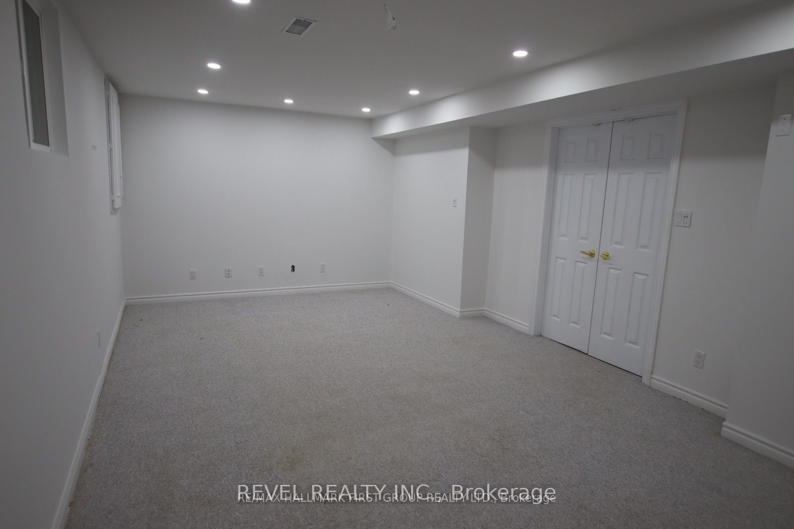 20 Leah Crescent BSMT, Ajax, ON L1T 3J2 photo 2