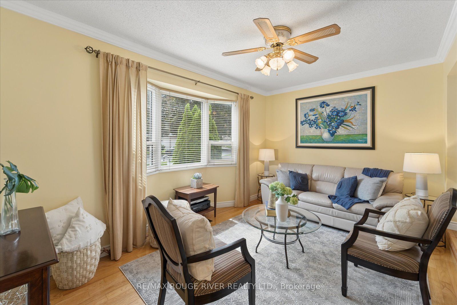 807 Red Maple Court, Whitby, ON L1N 7V7 photo 4