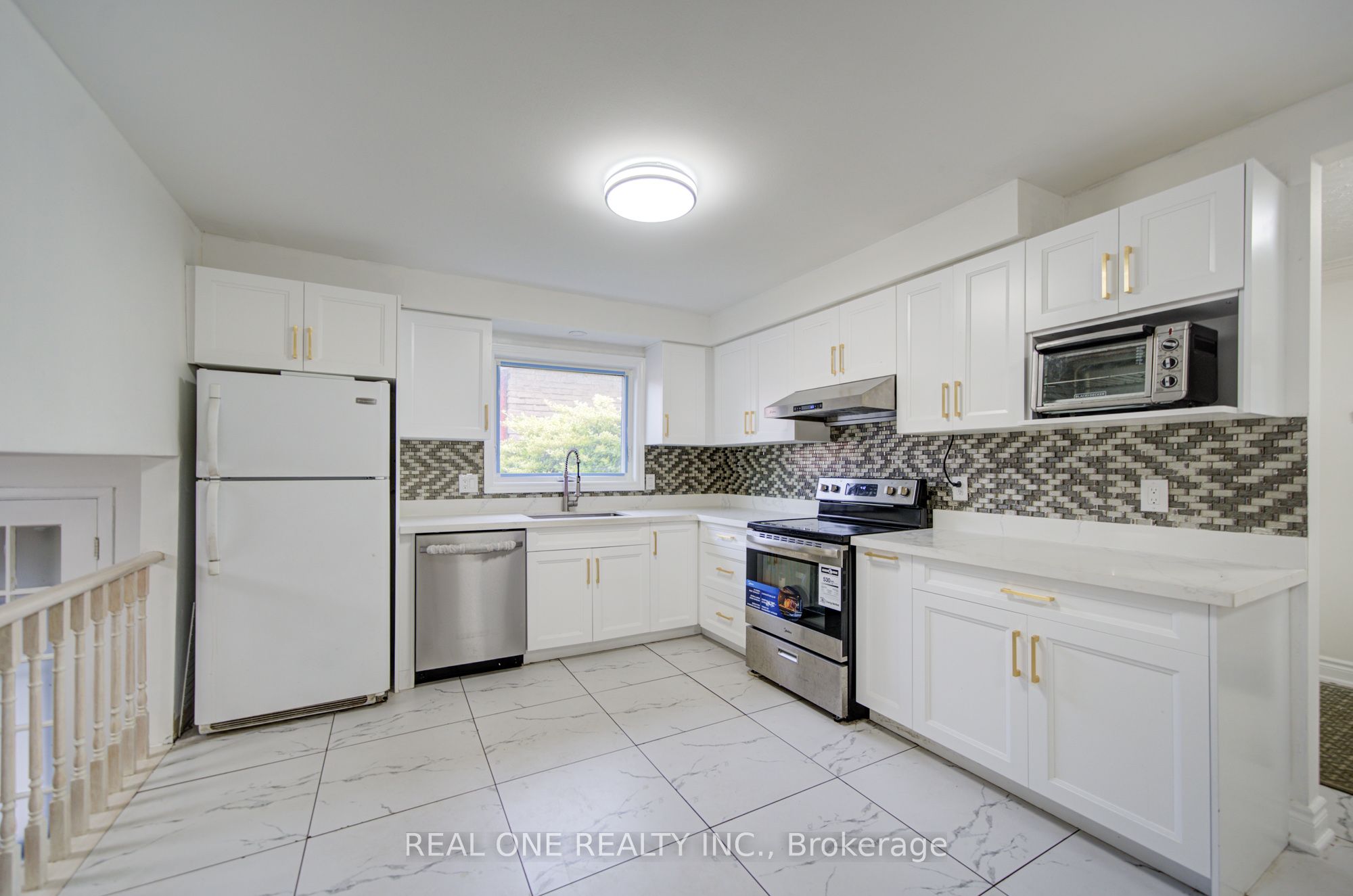 151 Fawcett Trail, Toronto, ON M1B 3B9 photo 5