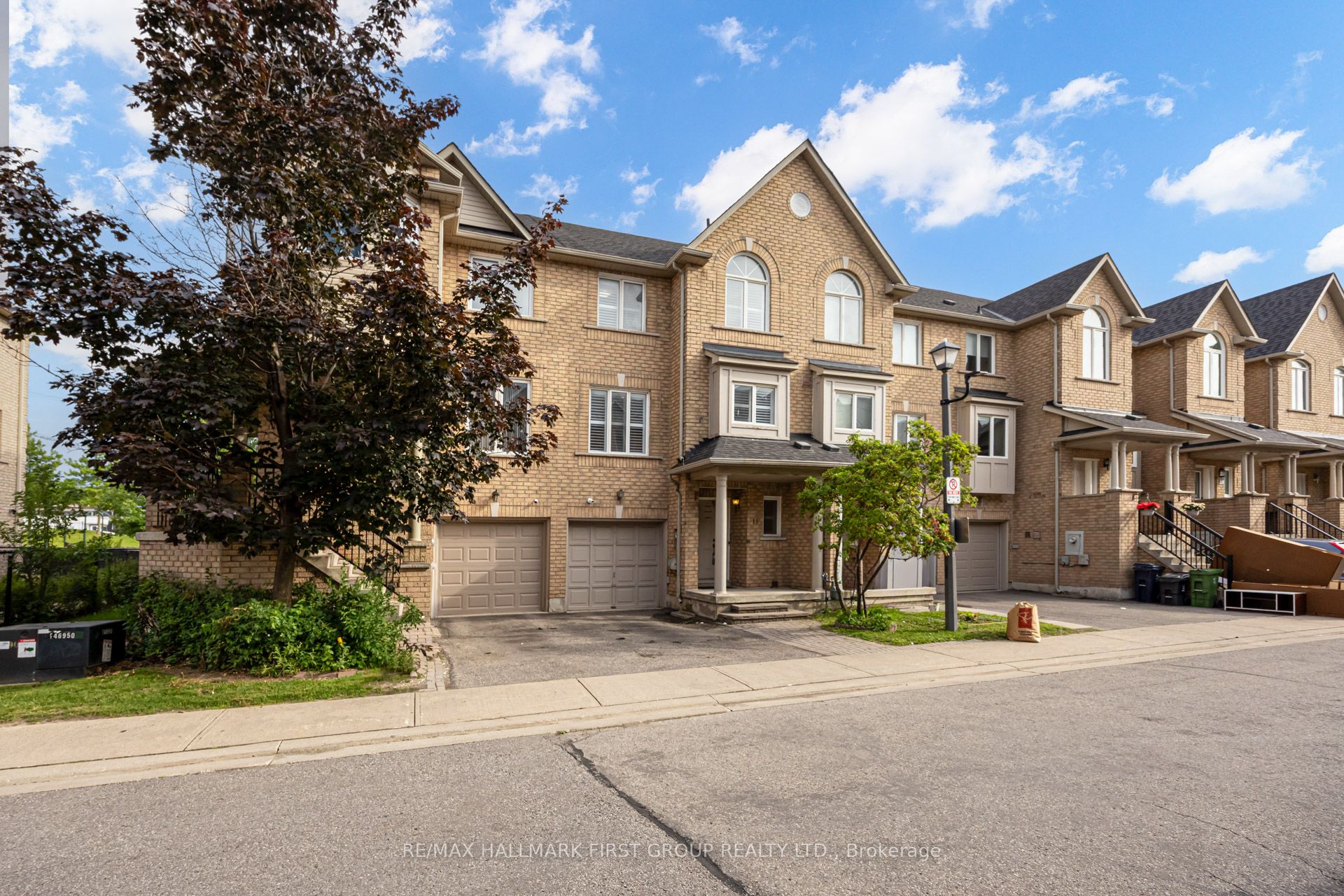 1075 Ellesmere Road 15, Toronto, ON M1P 5C3 photo 2