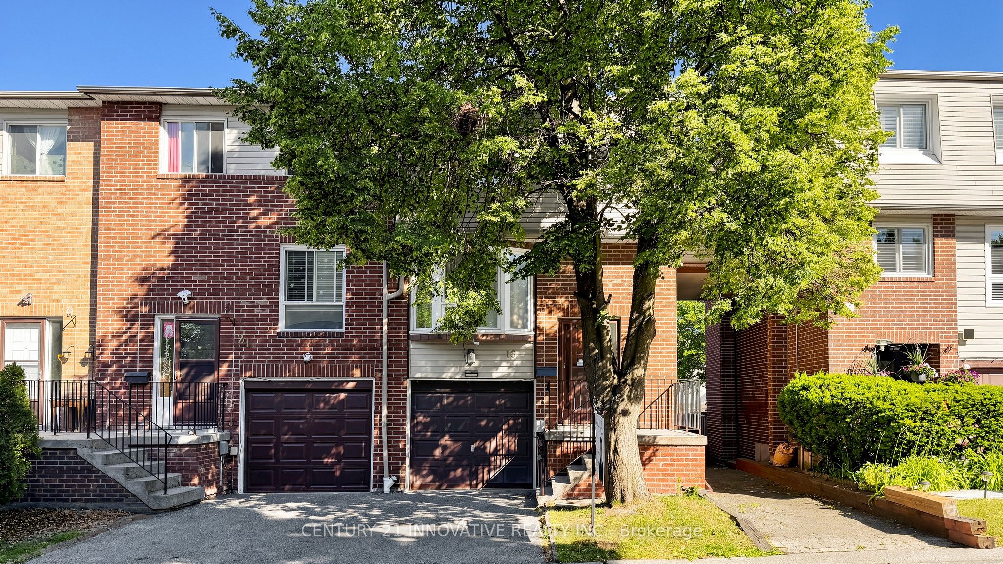 33 Dundalk Drive 19, Toronto, ON M1P 4X6