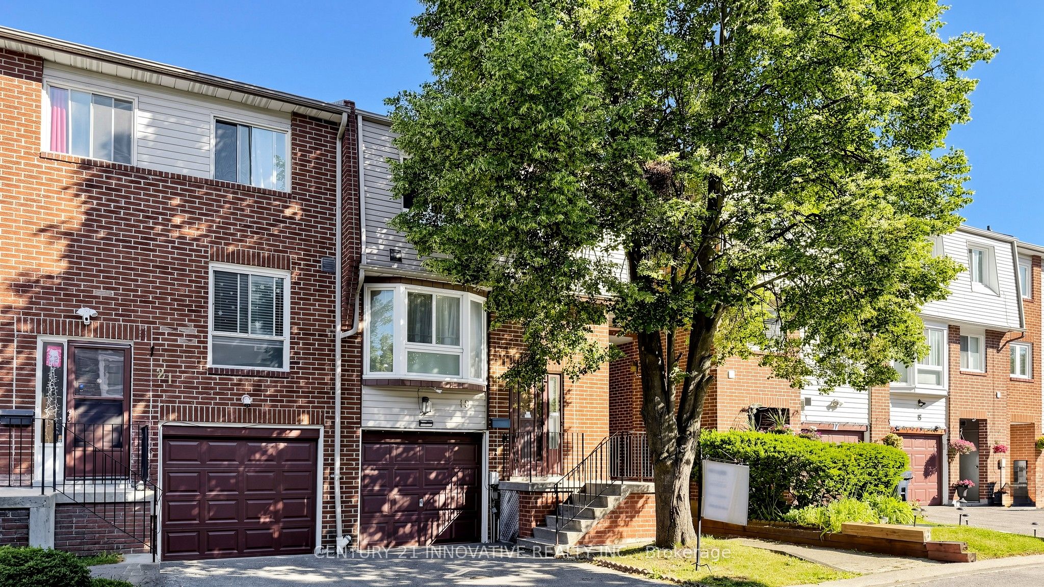 33 Dundalk Drive 19, Toronto, ON M1P 4X6 photo 2