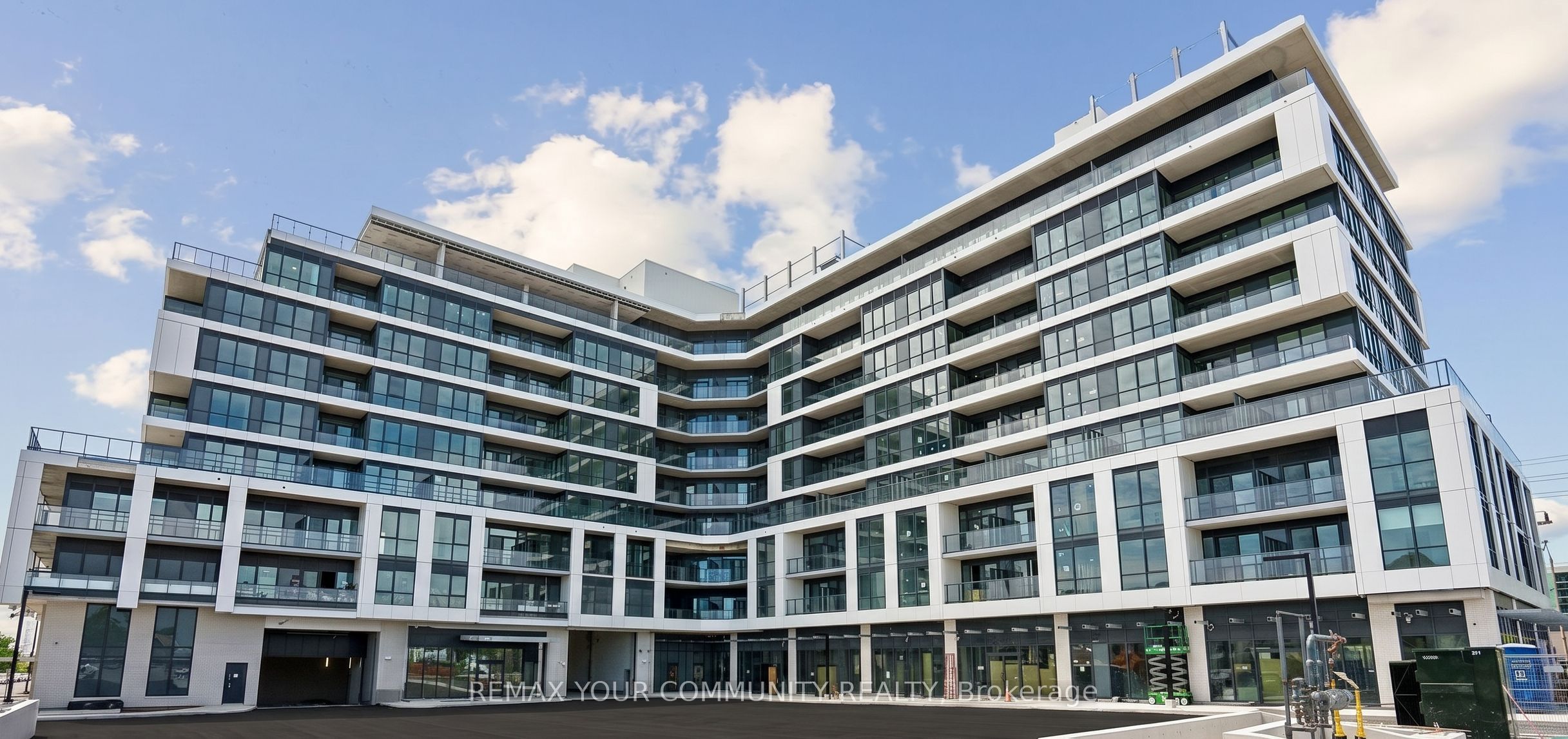 20 Deans Drive 429, Toronto, ON M1L 0J7