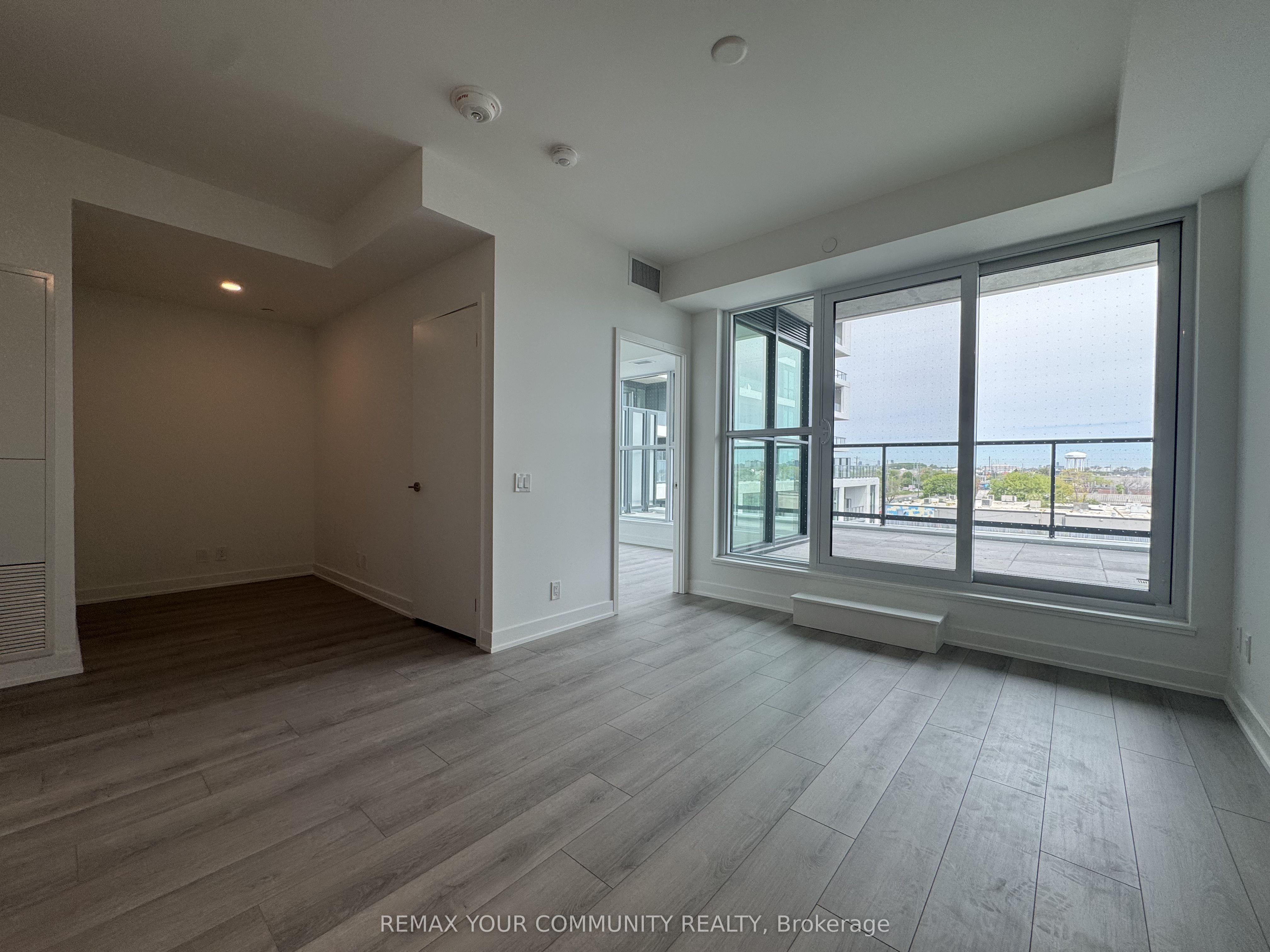 20 Deans Drive 429, Toronto, ON M1L 0J7 photo 3