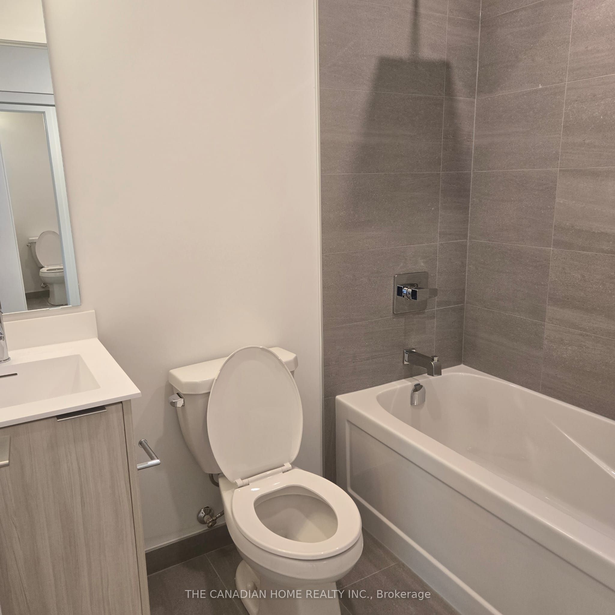 20 Deans Drive 624, Toronto, ON M1L 0J7 photo 3