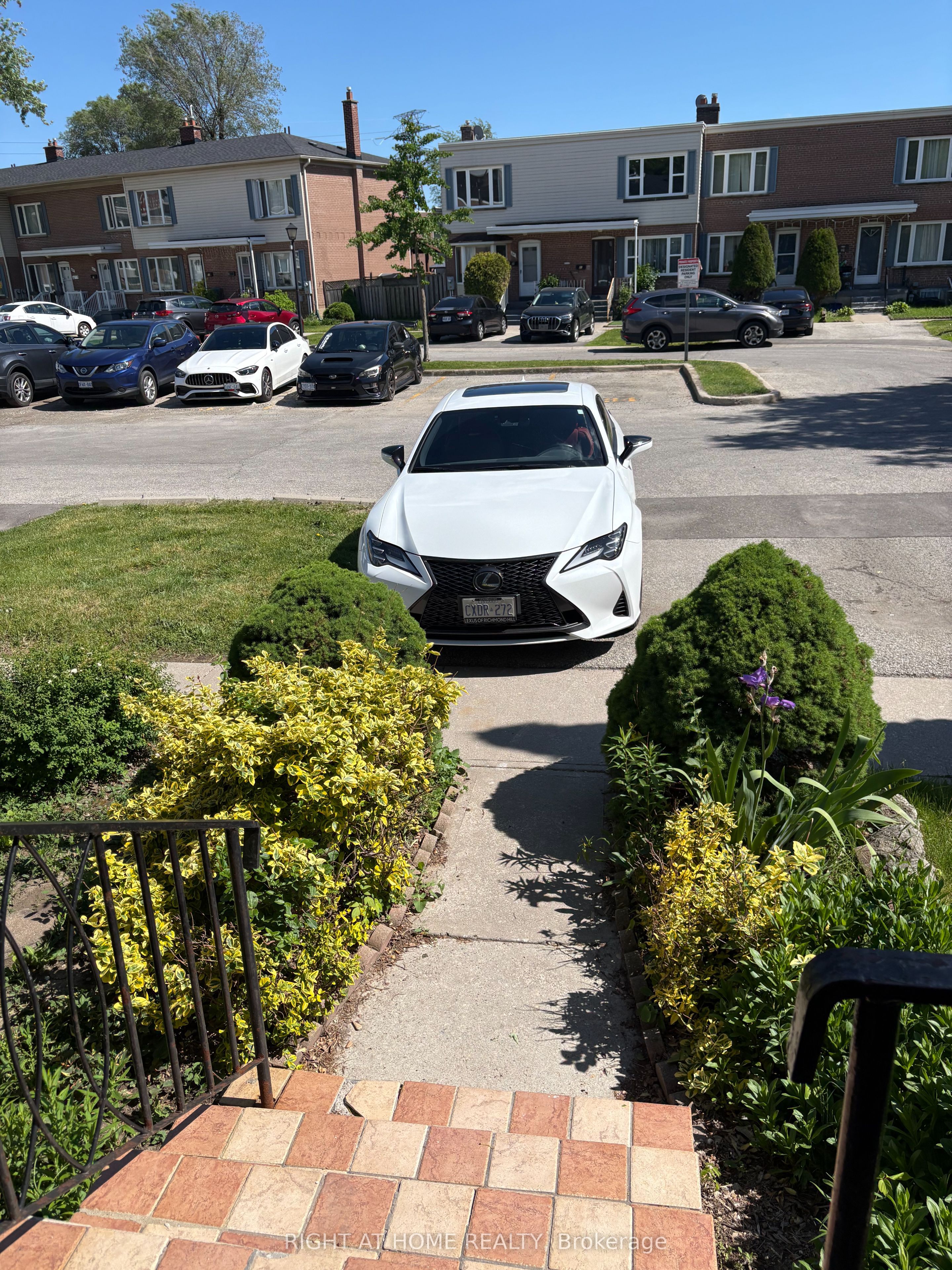 740 KENNEDY Road 49, Toronto, ON M1K 2C5 photo 2