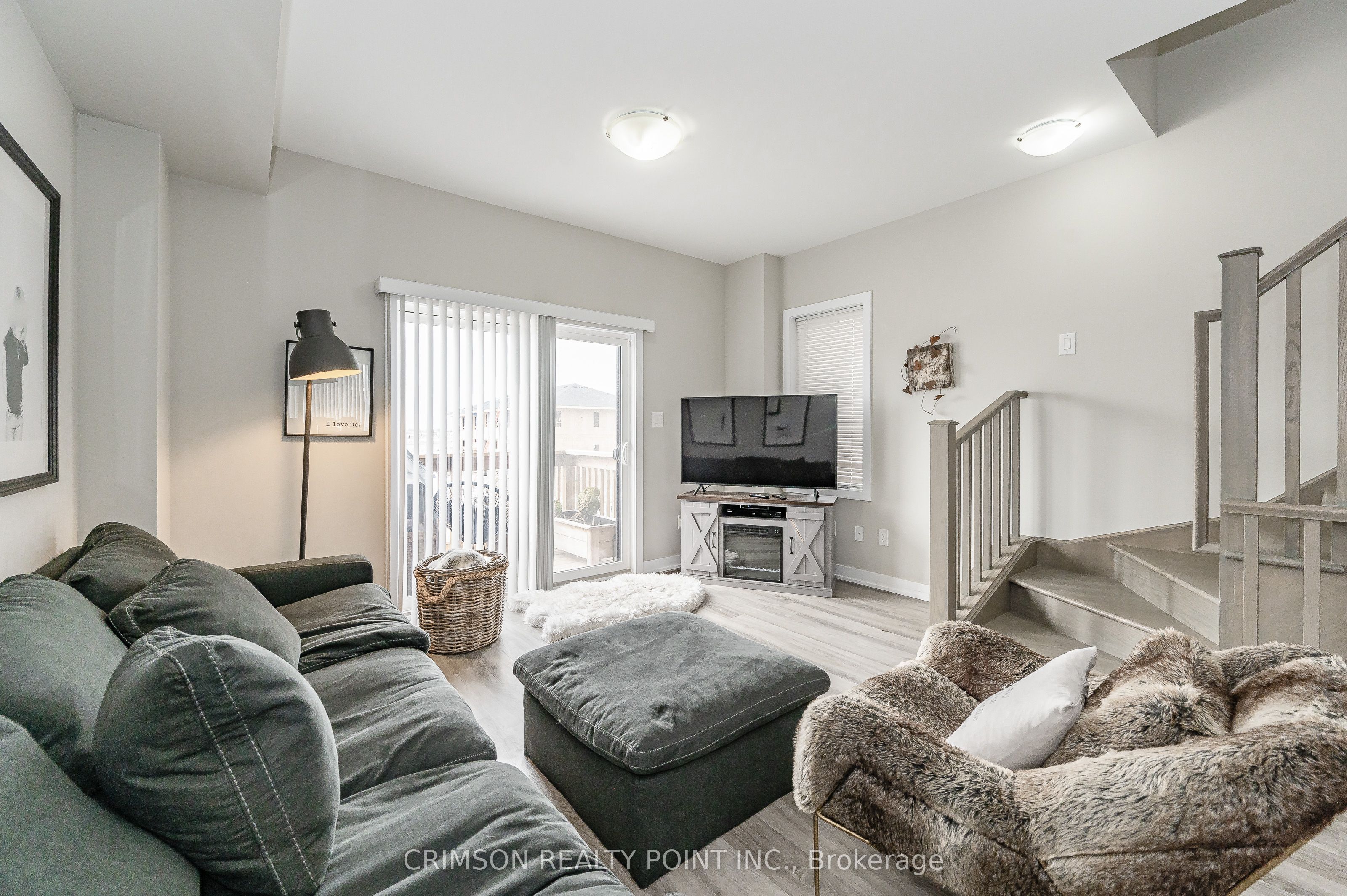 1299 Ashgrove Crescent, Oshawa, ON L1K 3A6