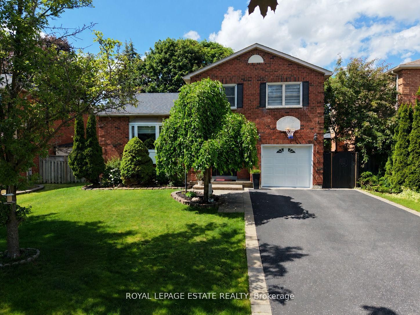 130 William Stephenson Drive, Whitby, ON L1N 8V1 photo 3