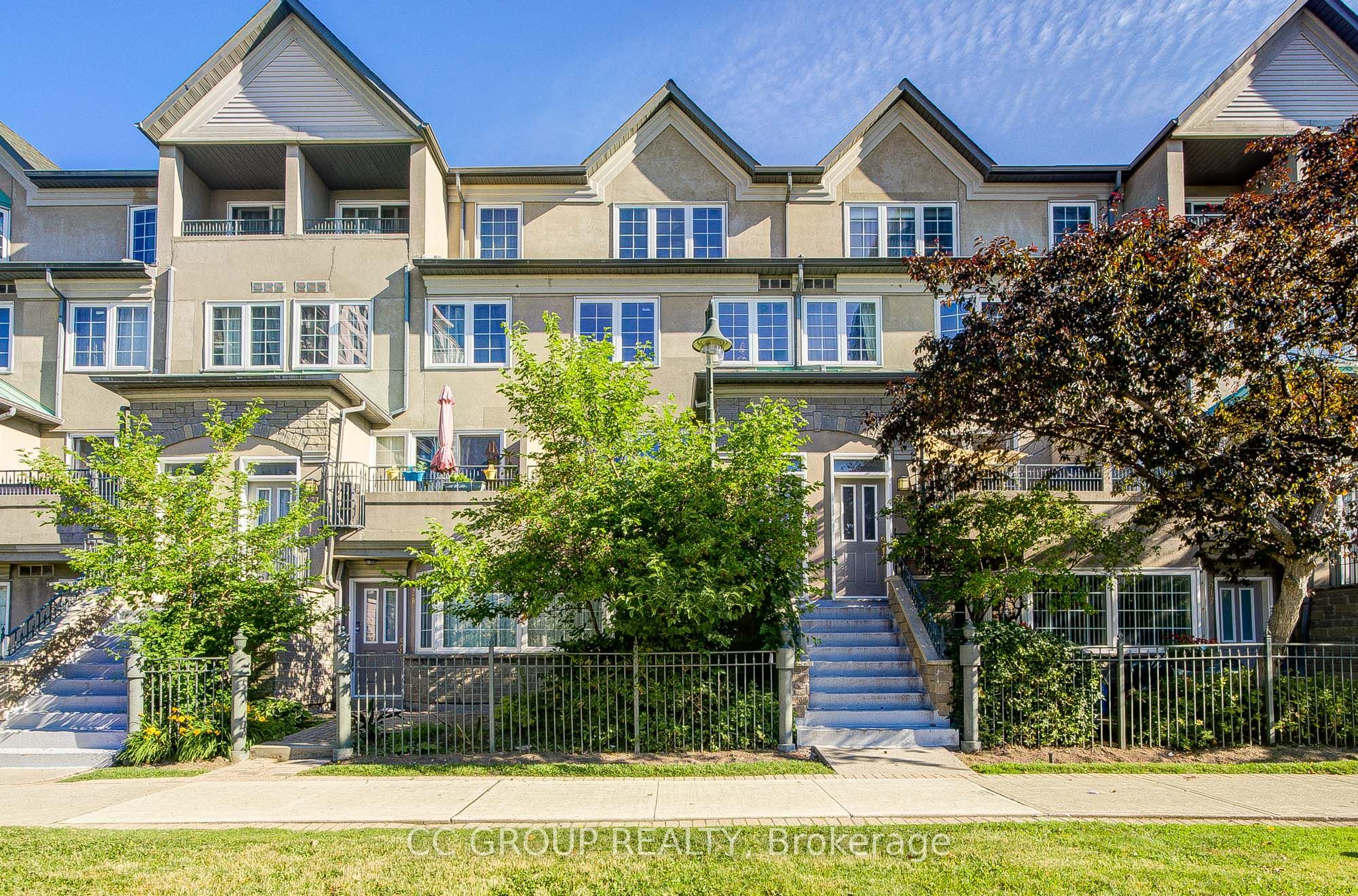 188 Bonis Avenue 519, Toronto, ON M1T 3W3