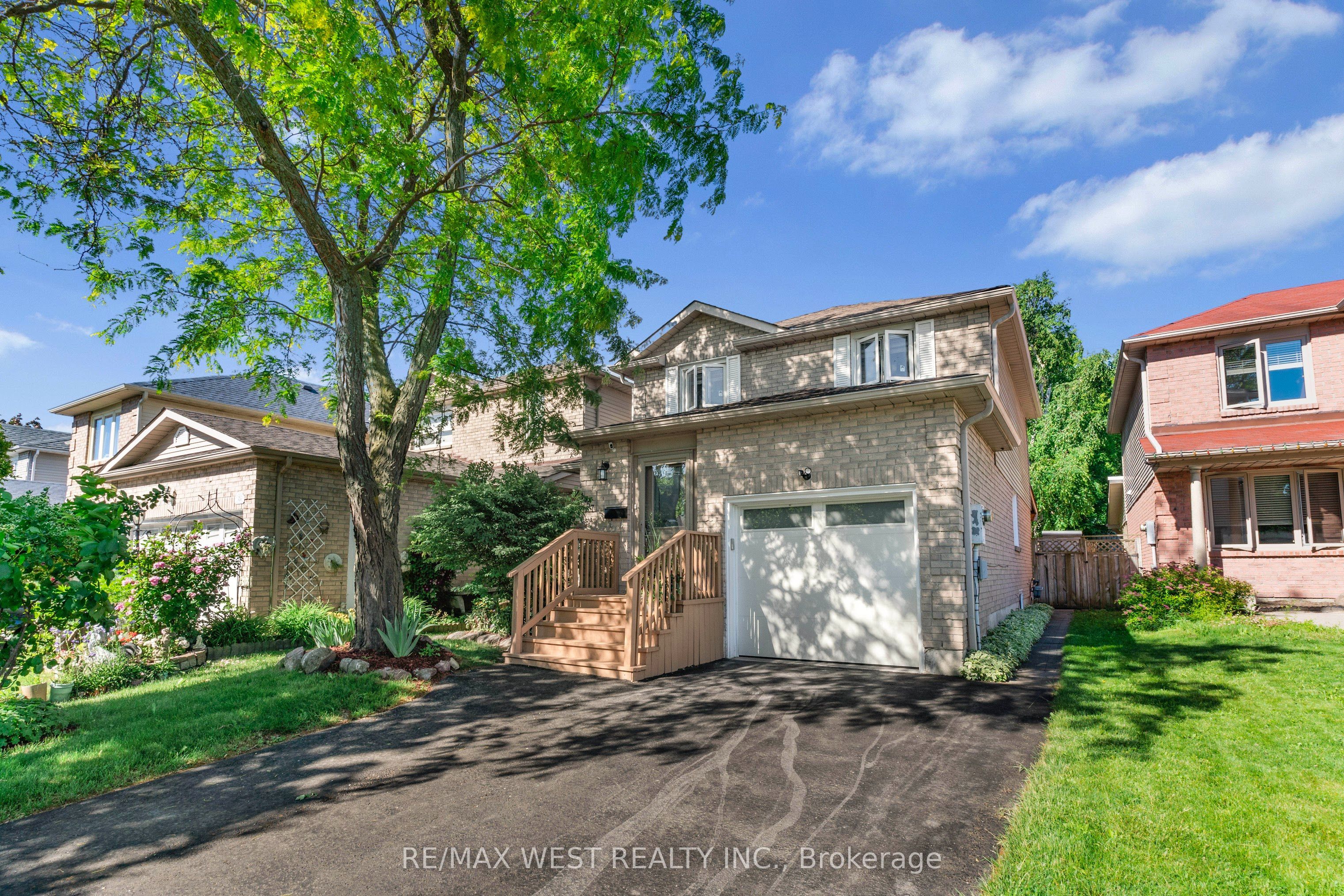 1457 Anton Square, Pickering, ON L1V 5S5 photo 3