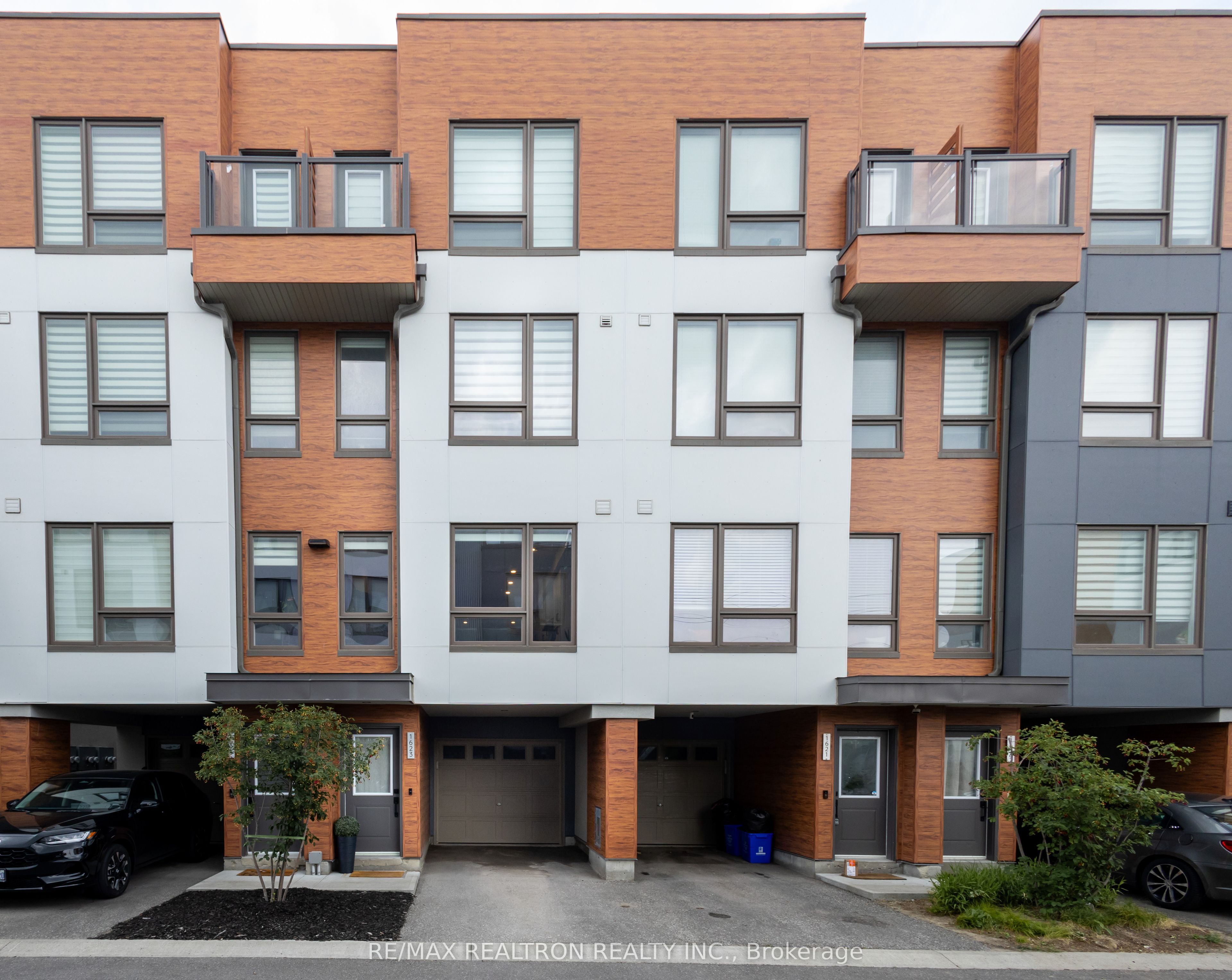 1623 Pleasure Valley Path N, Oshawa, ON L1G 0E3 photo 4