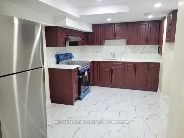 71 Middlecote Drive Bsmt, Ajax, ON L1T 0A1 photo 4