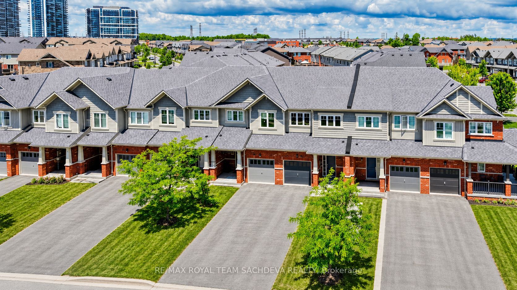 70 Artania Street, Oshawa, ON L1L 0E6 photo 4