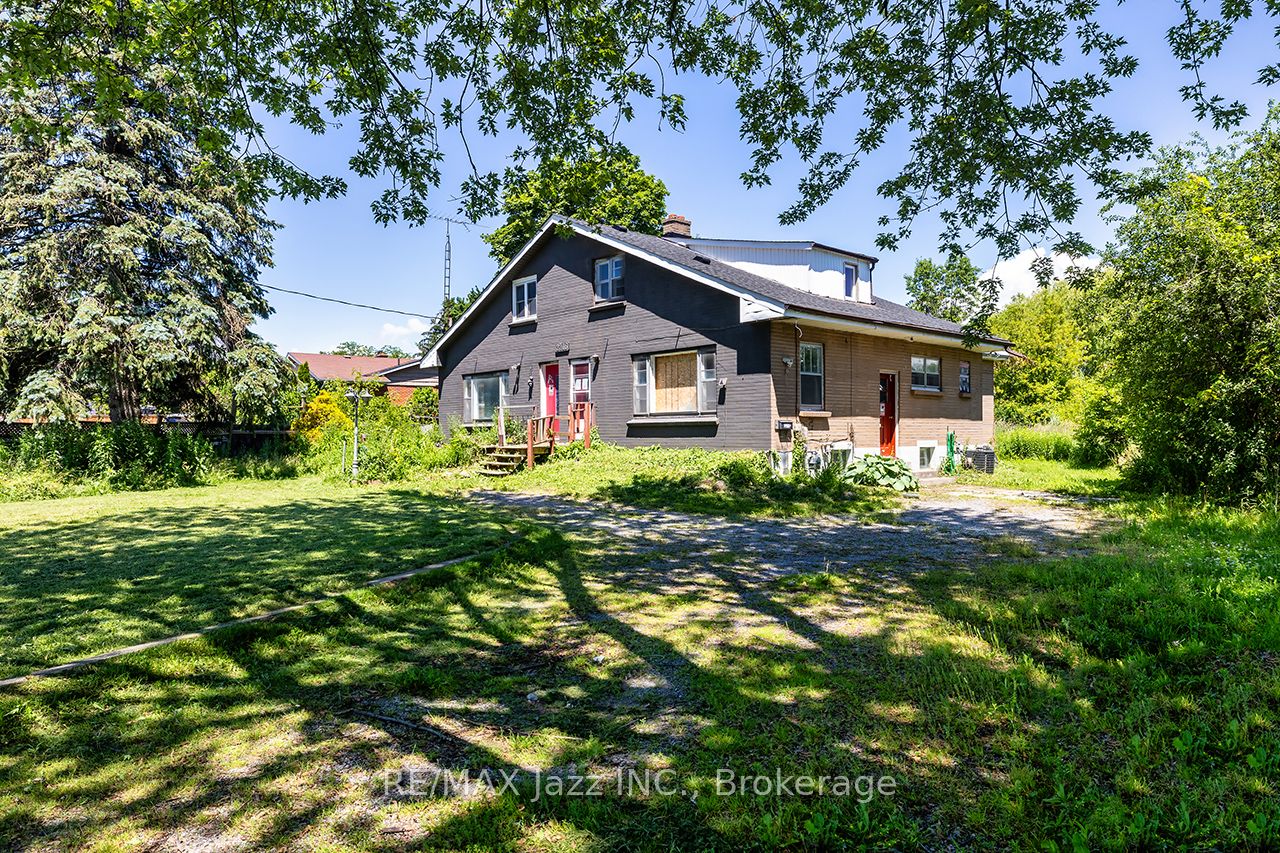 2216 Highway 2, Clarington, ON L1C 6C3 photo 3
