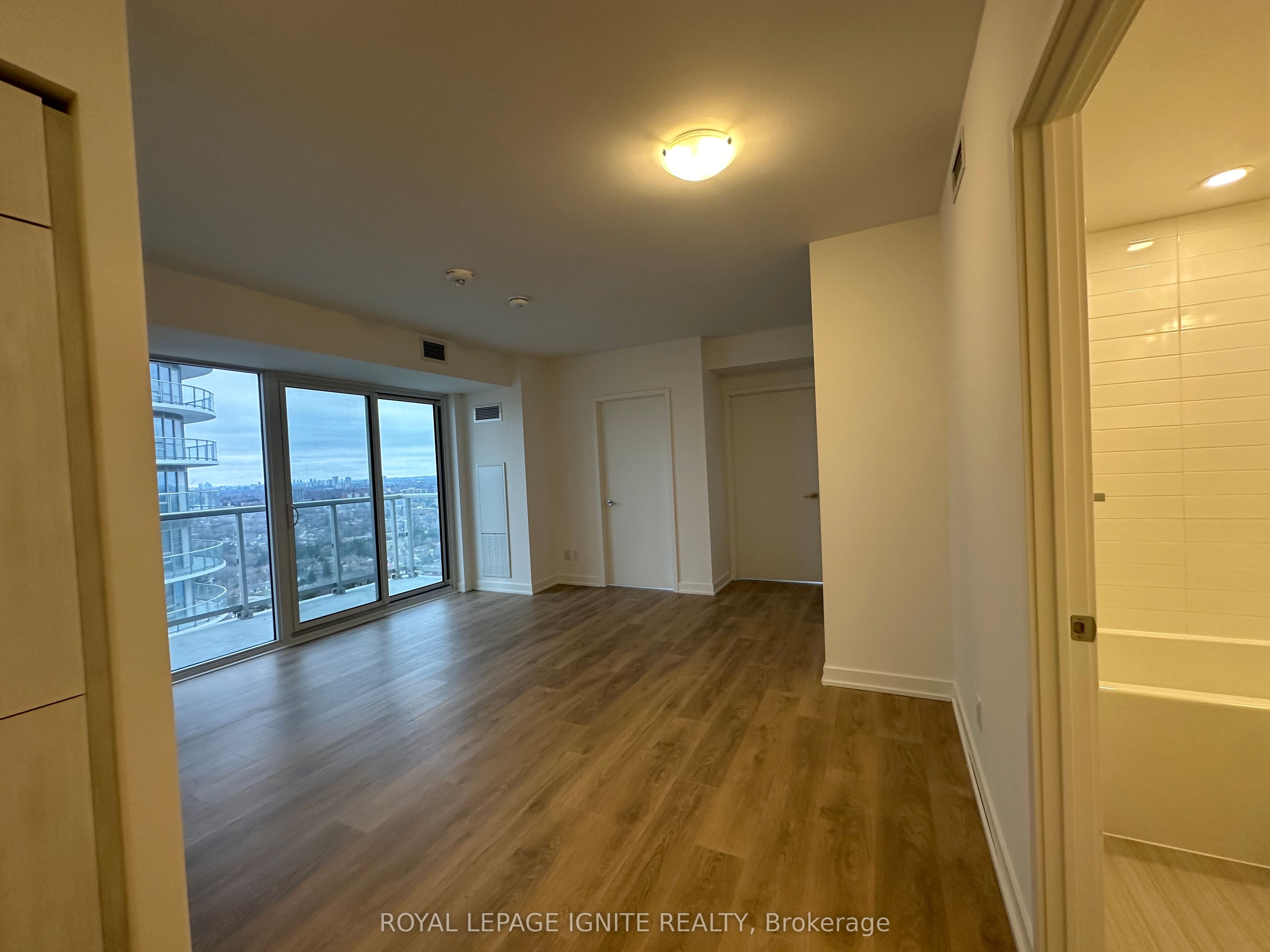 2033 Kennedy Road 3002, Toronto, ON M1T 0B9 photo 5