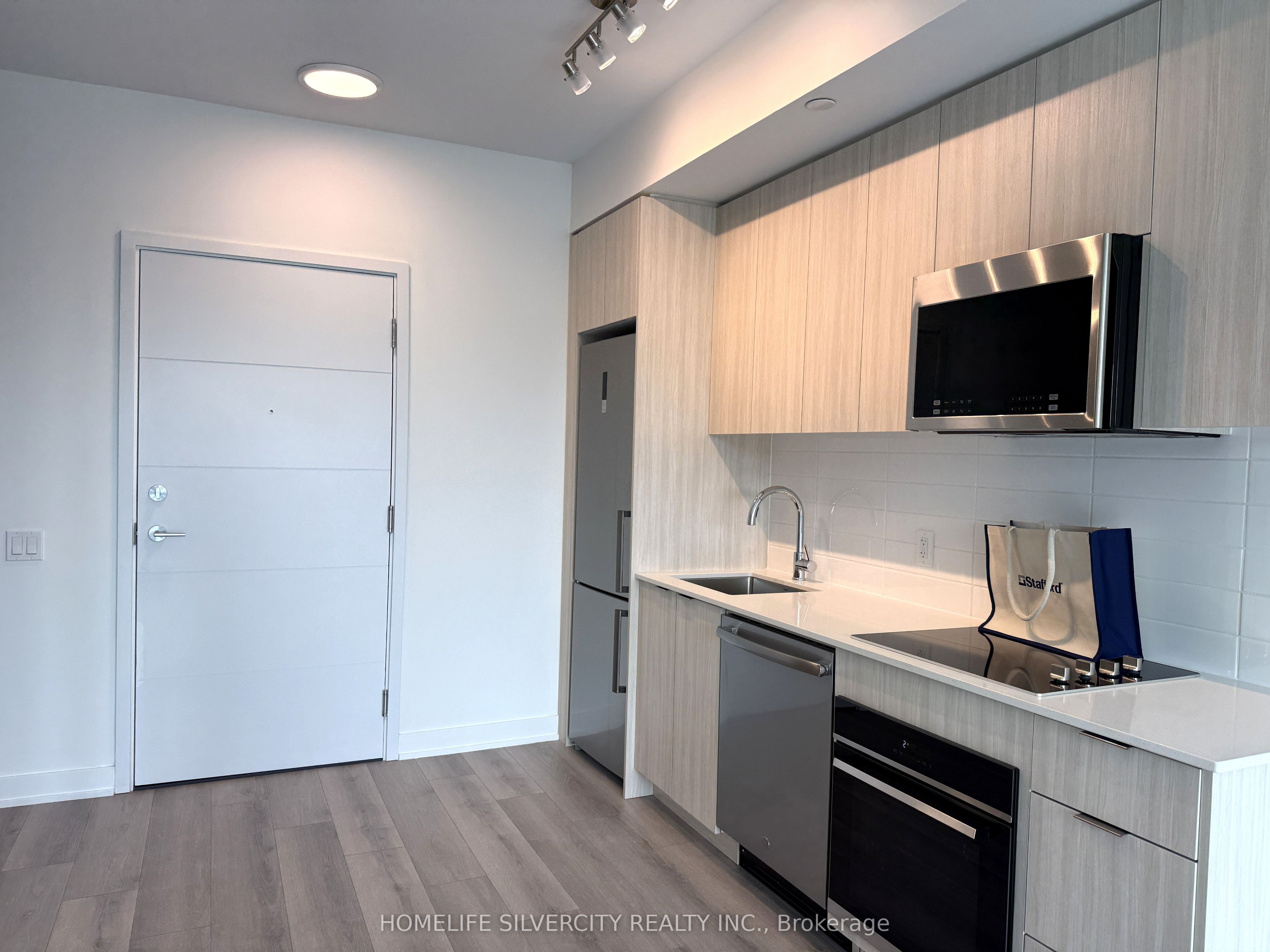 20 Deans Drive 517, Toronto, ON M1L 0J7 photo 4