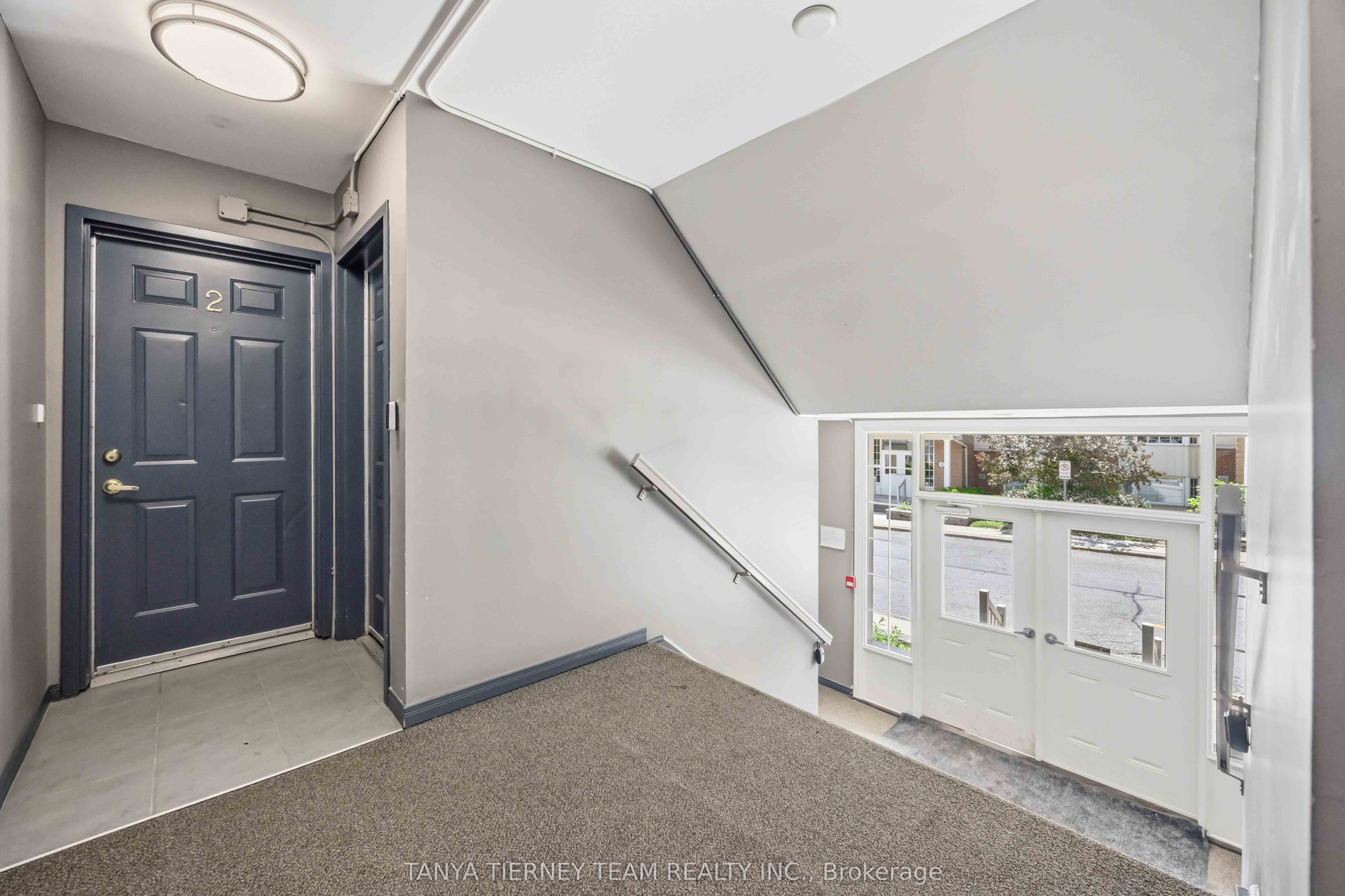21 Petra Way 2, Whitby, ON L1R 0A6 photo 5