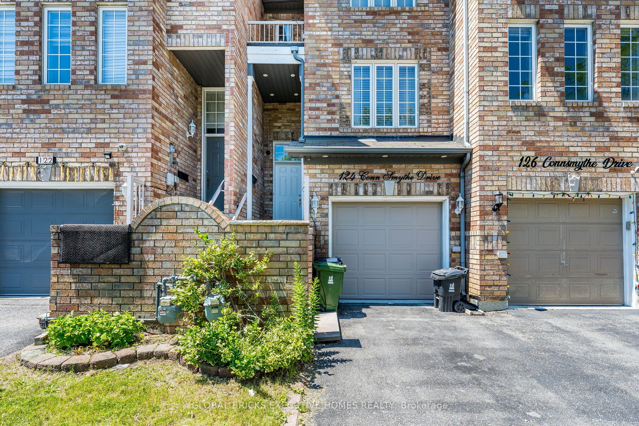 124 Conn Smythe Drive, Toronto, ON M1J 3P5 photo 3