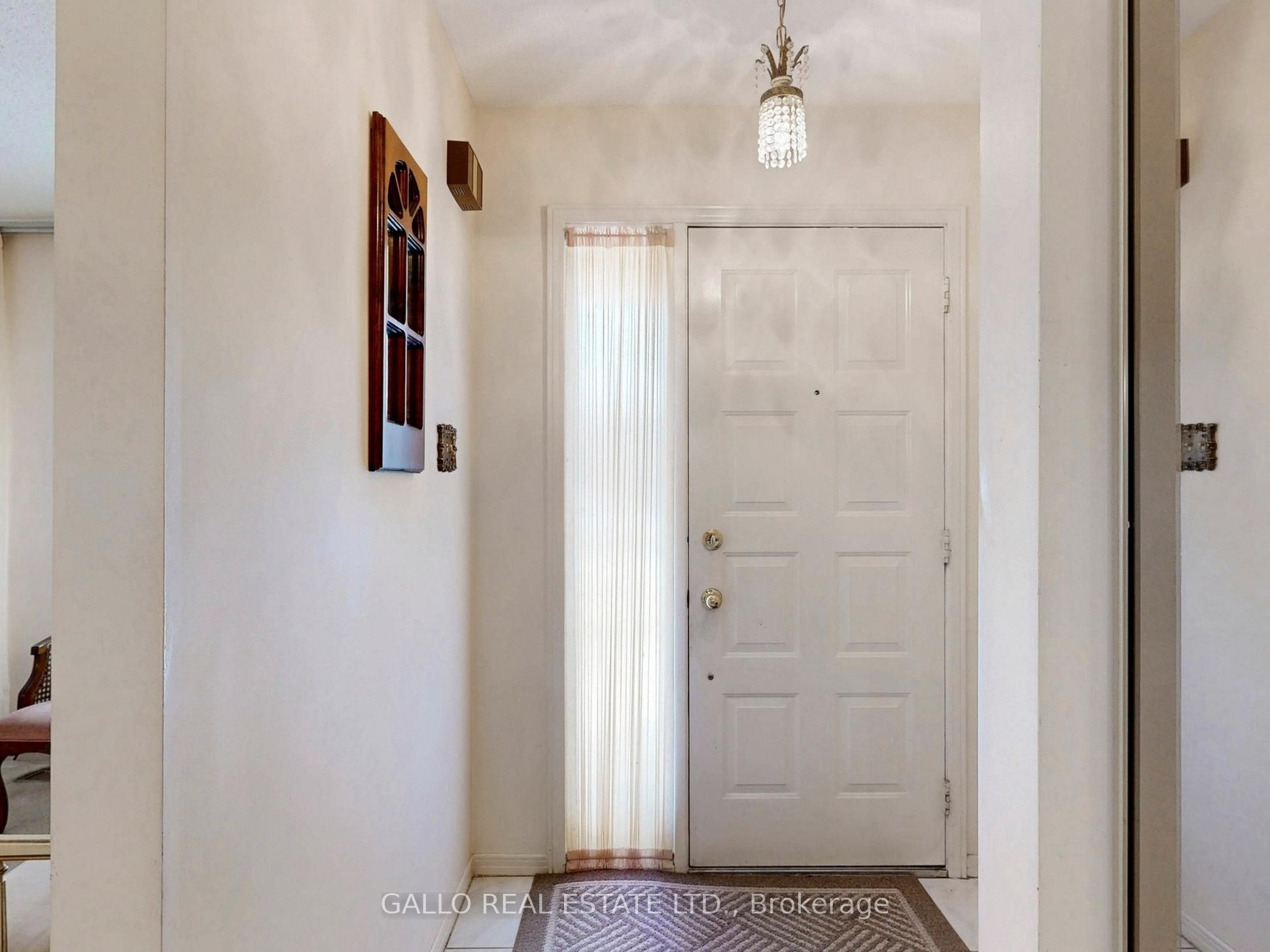 155 Goldhawk Trail, Toronto, ON M1V 1X1 photo 4