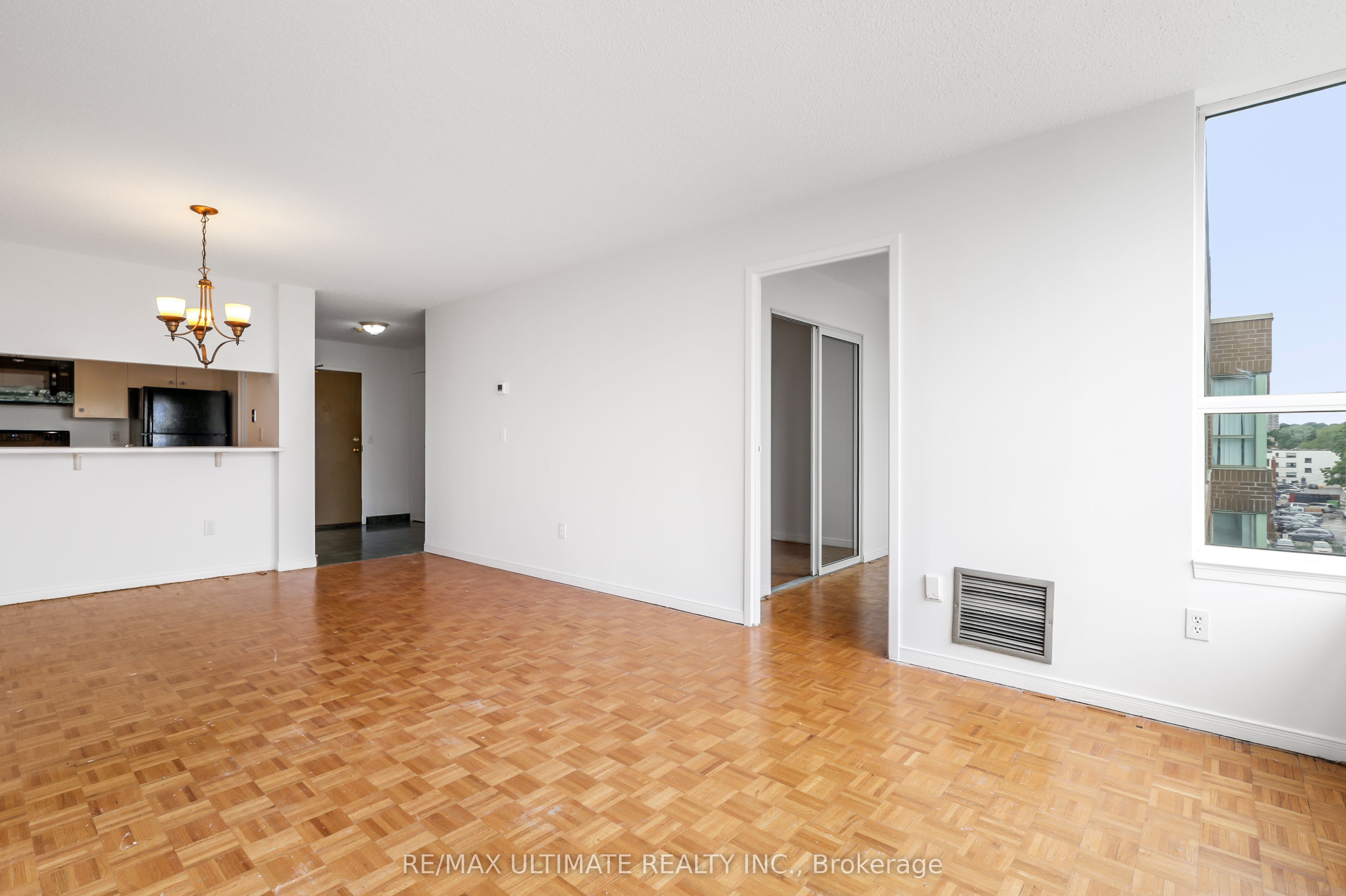 955 O'Connor Drive PH06, Toronto, ON M4B 2S7 photo 2