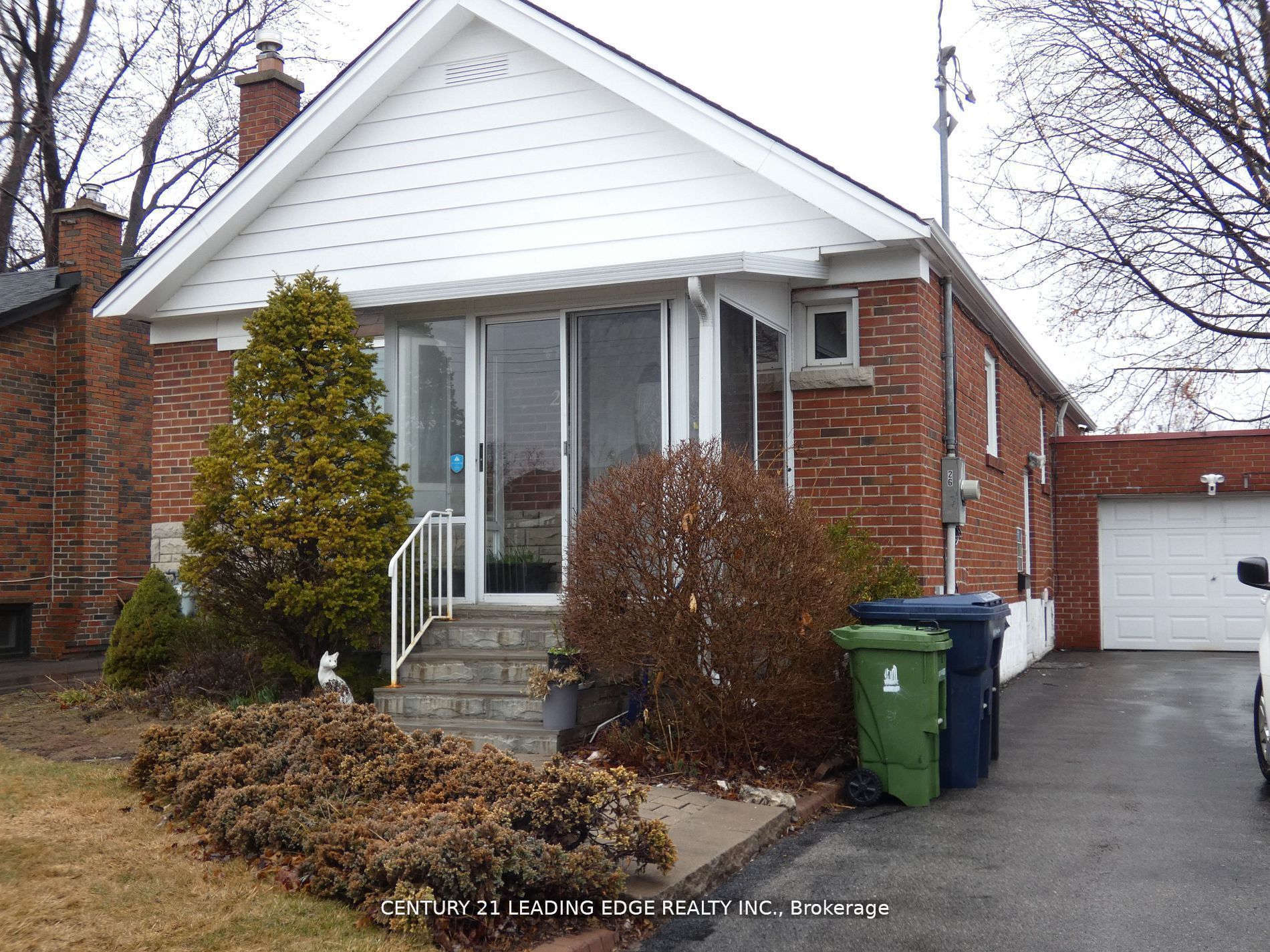 26 Scotswood Road Lower, Toronto, ON M1R 3N2