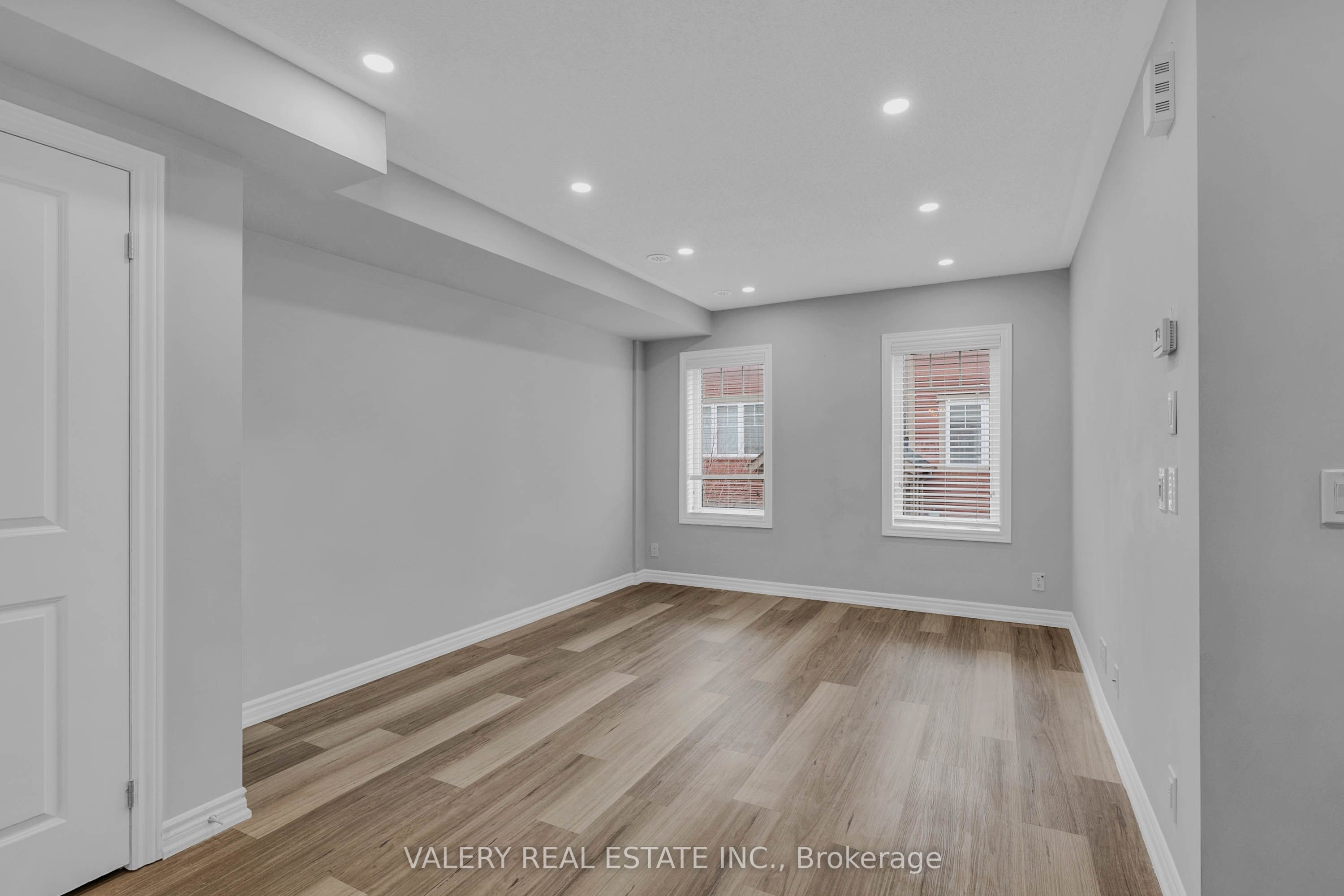 2500 Hill Rise Court 65, Oshawa, ON L1L 0M6