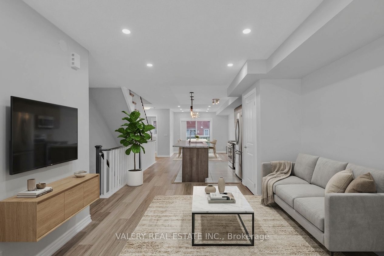 2500 Hill Rise Court 65, Oshawa, ON L1L 0M6 photo 3