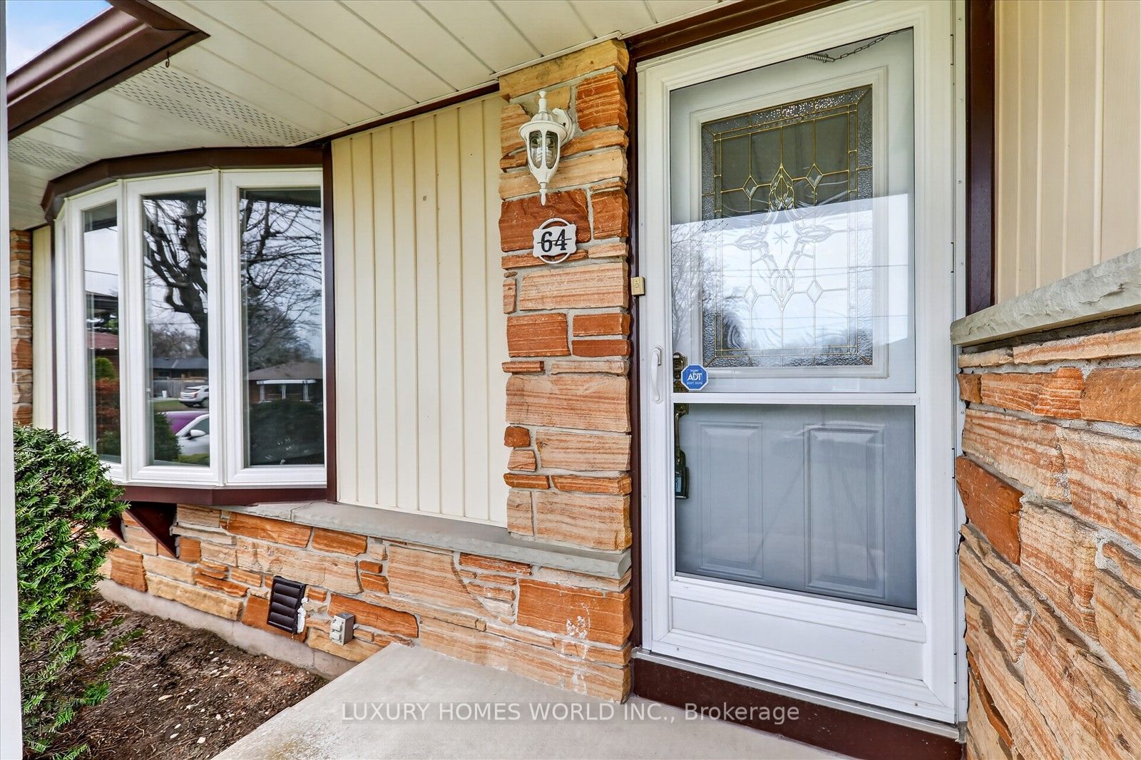 64 Gatineau Street, Oshawa, ON L1H 7G3 photo 4