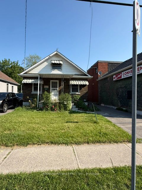 346 Eulalie Avenue, Oshawa, ON L1H 2B8