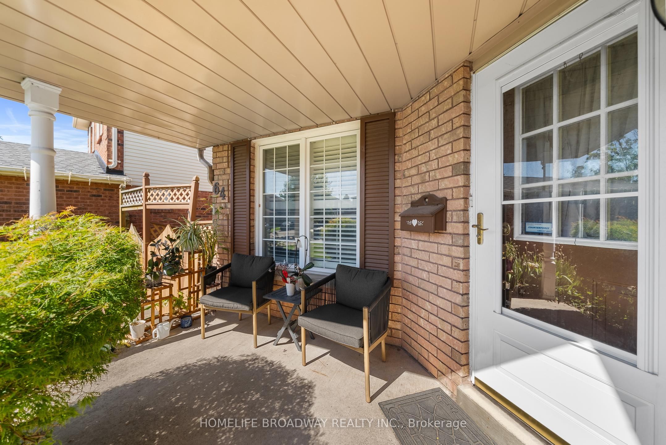 64 Bonnycastle Drive, Clarington, ON L1C 4S8 photo 3