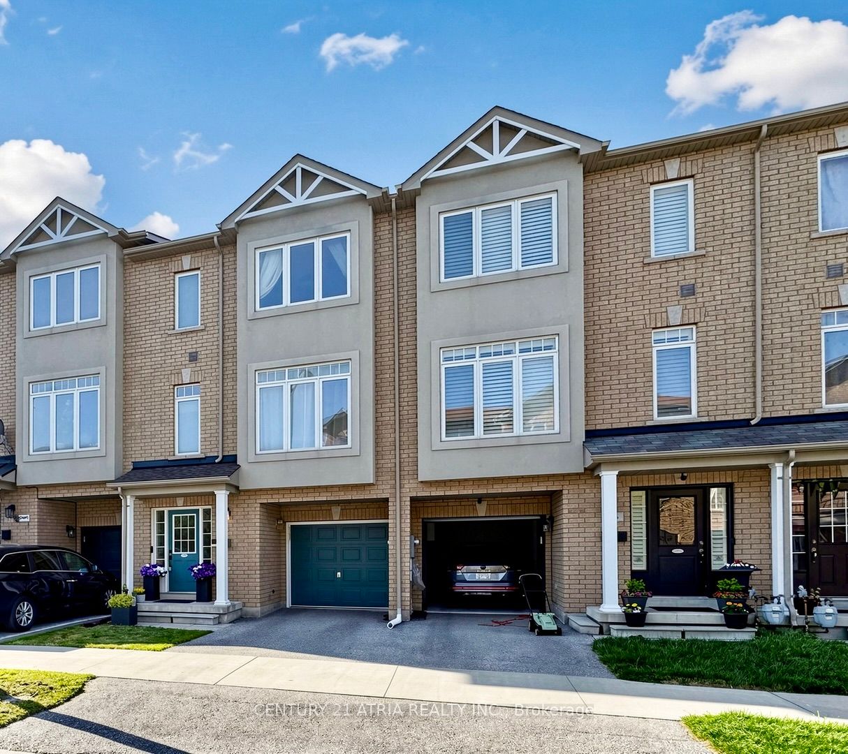 34 Curran Hall Crescent, Toronto, ON M1G 0A2 photo 2